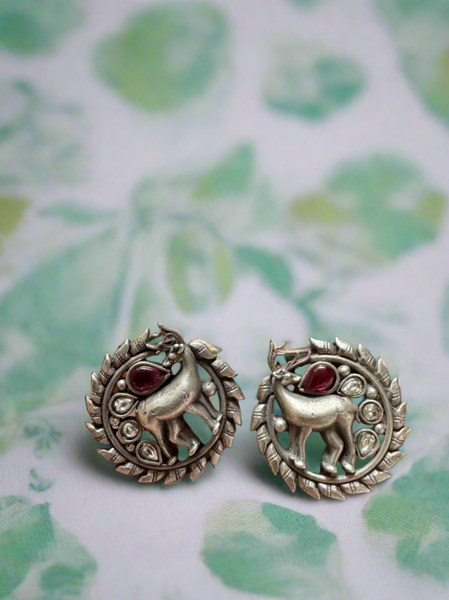 Antique 92.5 Silver Deer Round Earrings