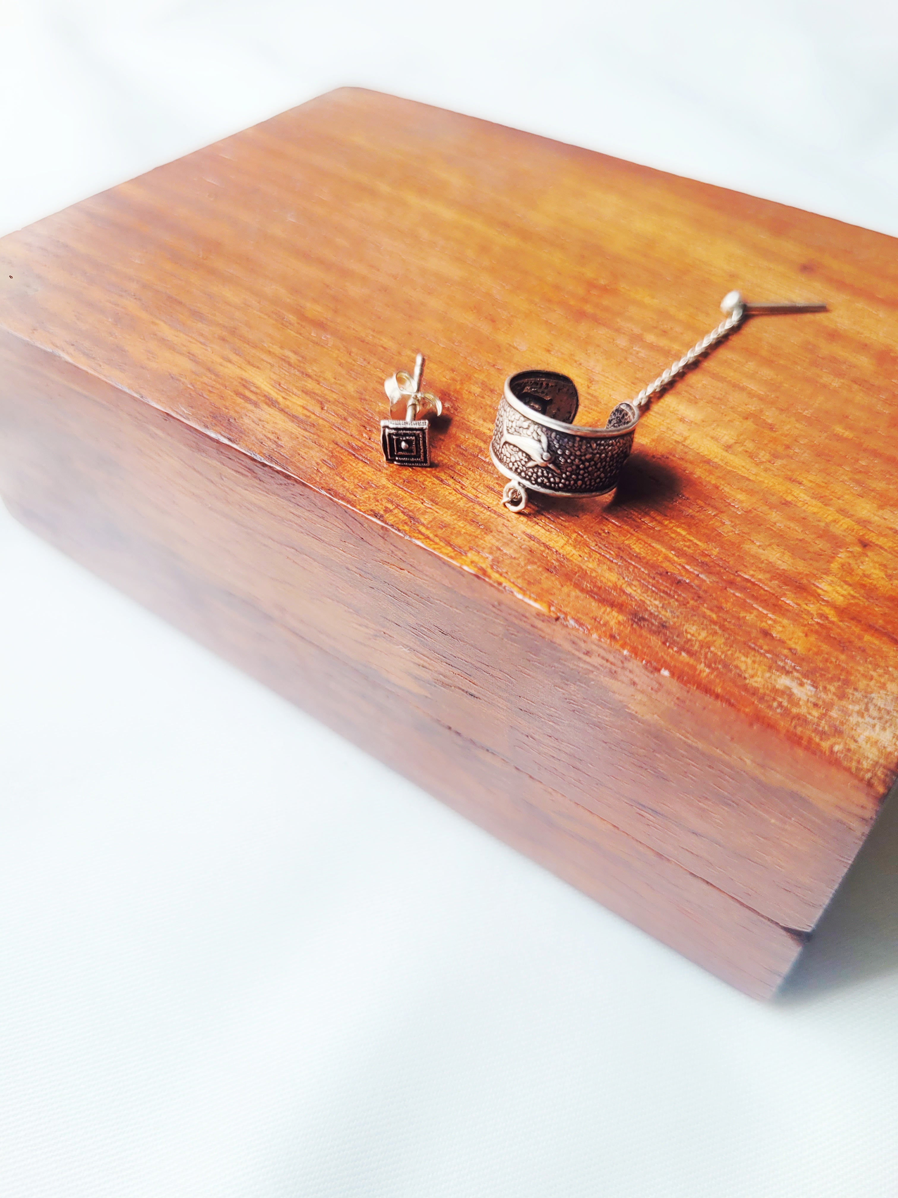 Tarang - Cuff Chain And Stud 92.5 Silver Earrings Pair