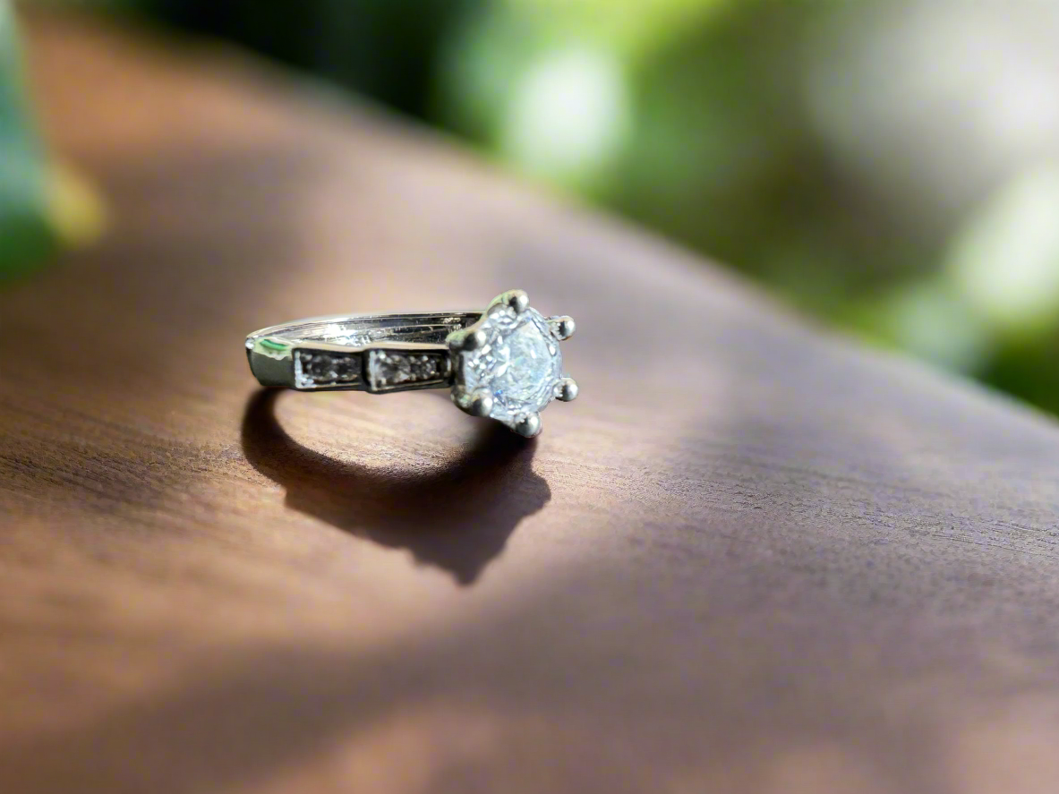 92.5 Silver Ring with Round Stones (Adjustable Size)