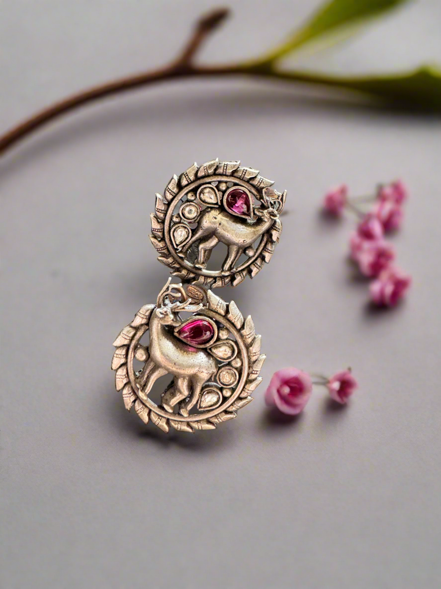 Antique 92.5 Silver Deer Round Earrings