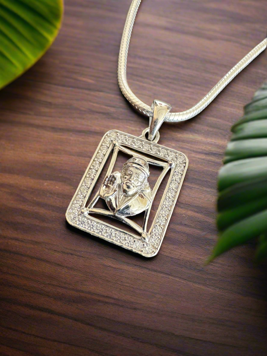 92.5 Silver Unisex Sai Baba Pendant (Without Chain)