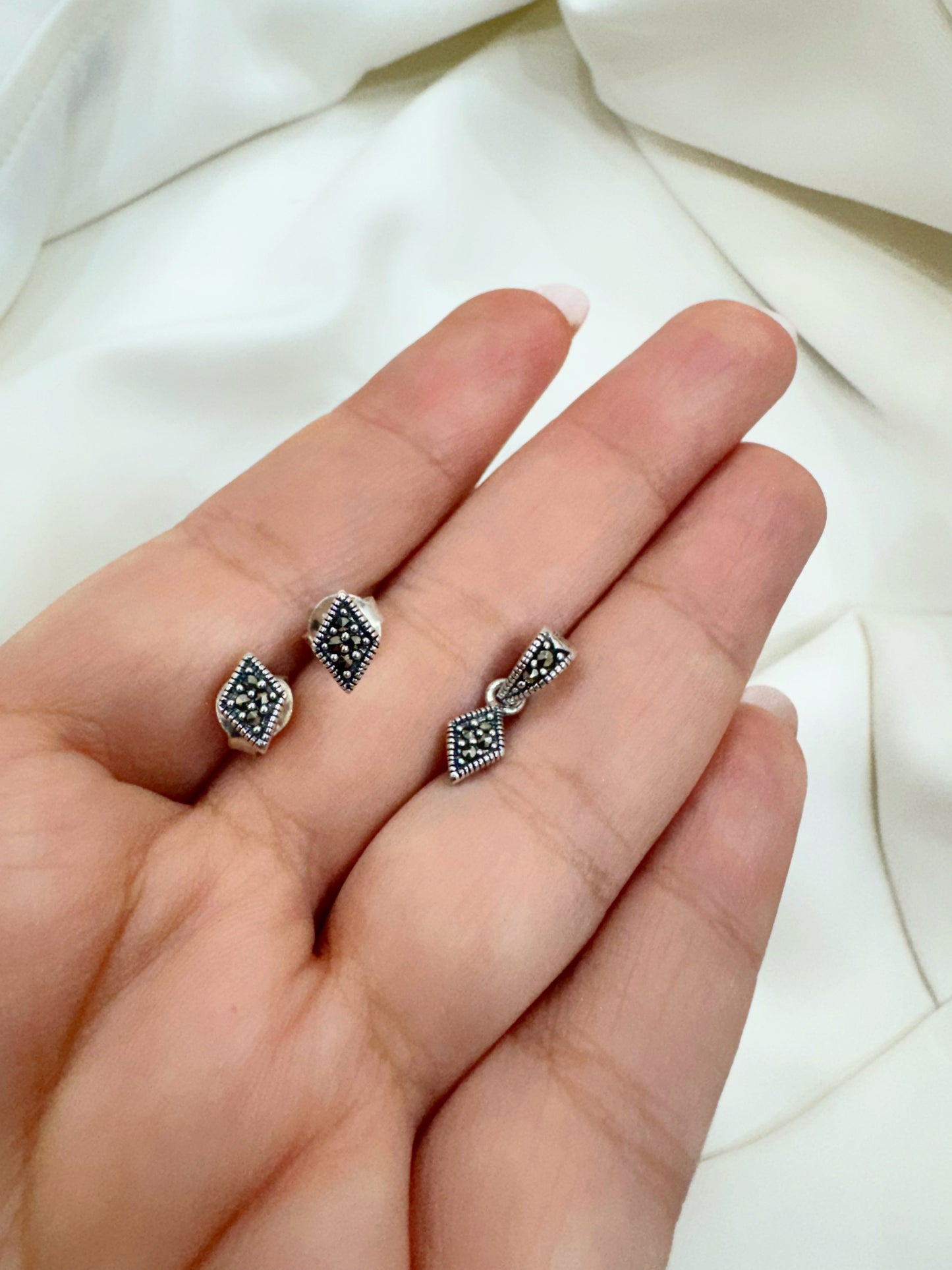 Noorpatra – Diamond Shape Marcasite 92.5 Silver Earrings & Pendant Set