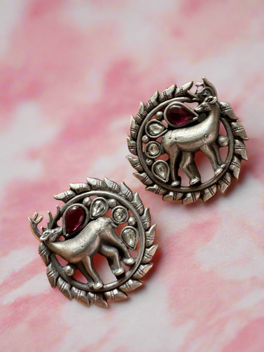 Antique 92.5 Silver Deer Round Earrings