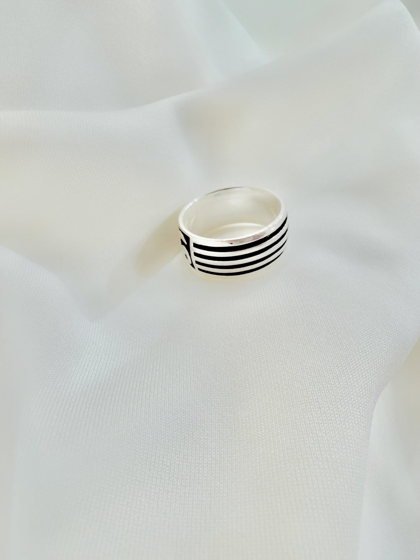 Veer – Traditional Men’s Ring 92.5 Silver - Handcrafted