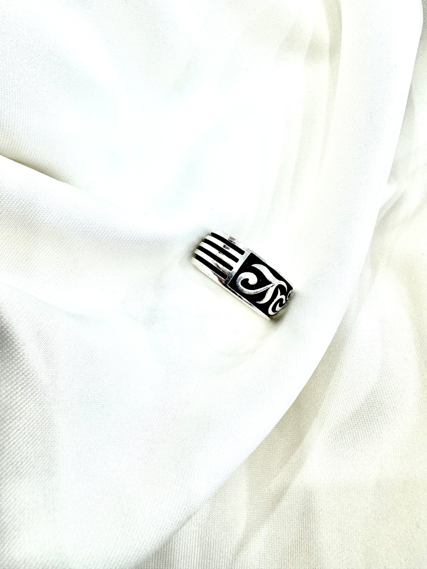 Veer – Traditional Men’s Ring 92.5 Silver - Handcrafted