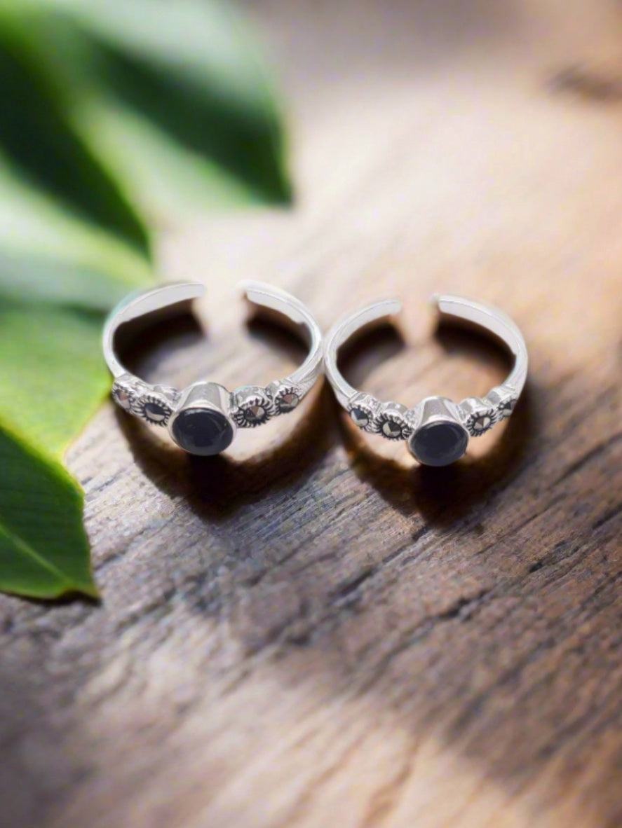Marcasite Royal Midnight Toe Rings 92.5 Silver - Pair
