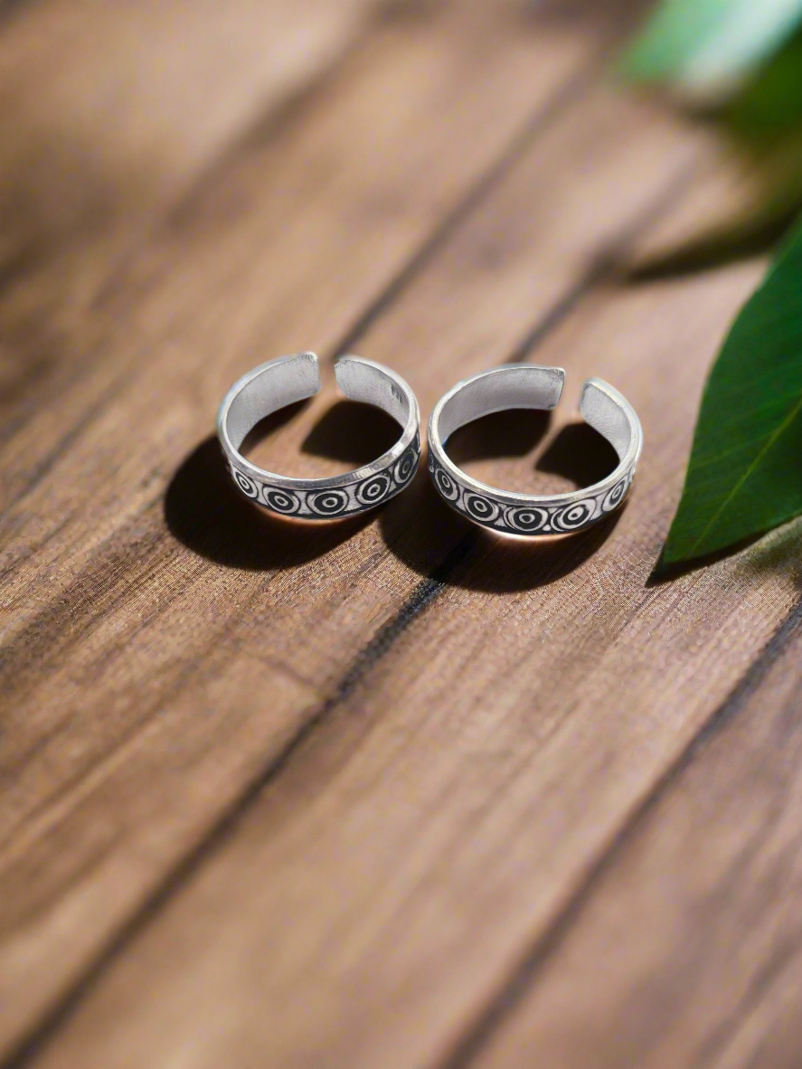Royal Eye Toe Rings 92.5 Silver - Pair