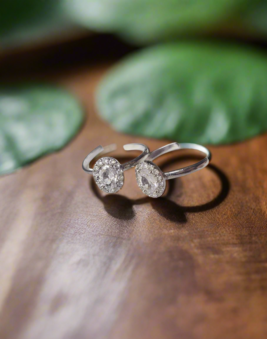 Oval Halo Sparkle 92.5 Silver Toe Rings - Pair