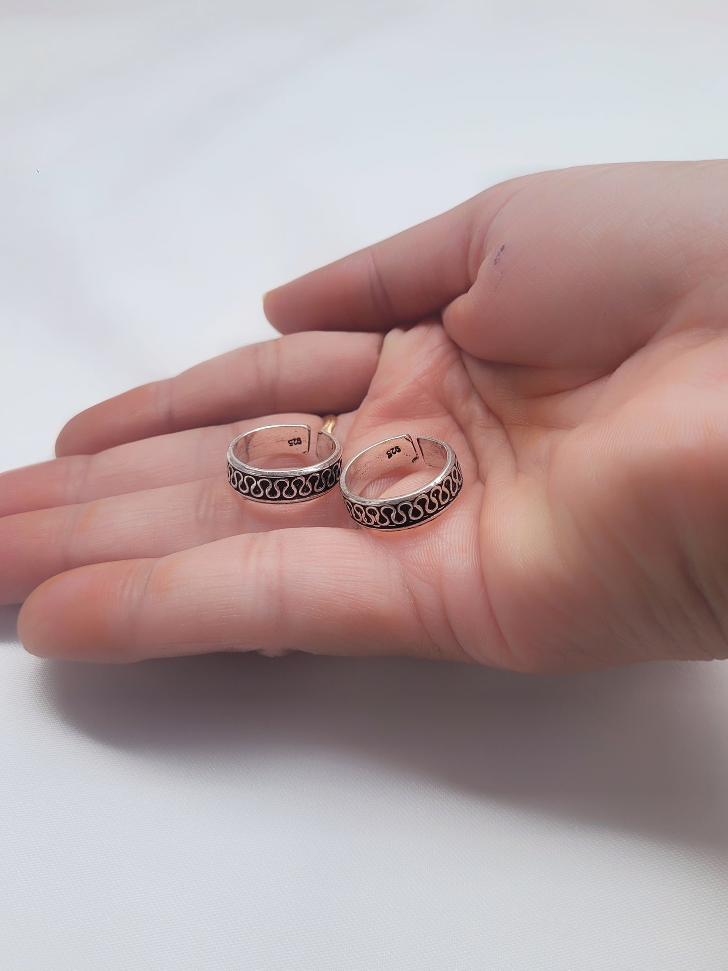 Royal Wavy Toe Rings 92.5 Silver - Pair