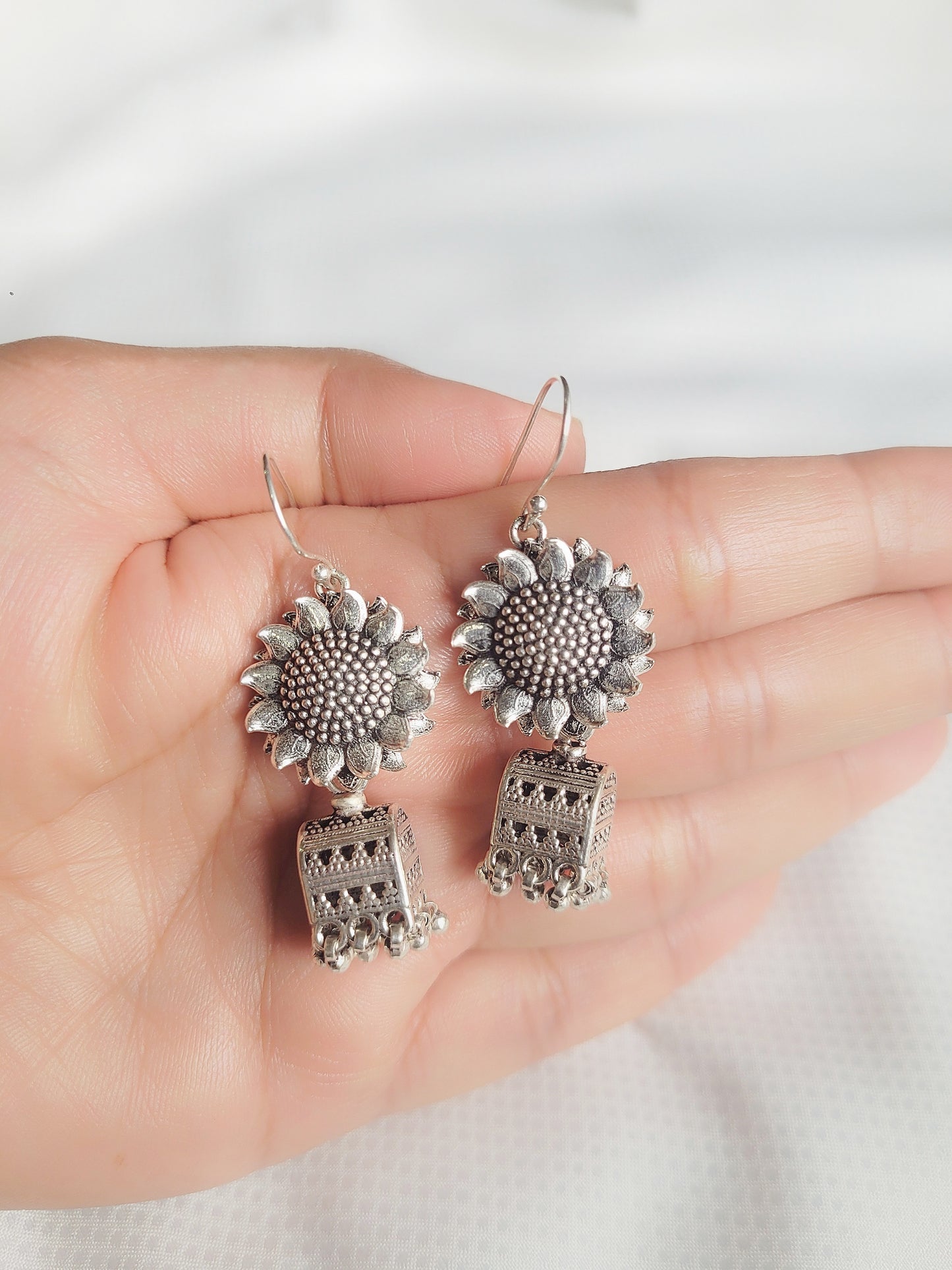 The Sunshine 92.5 Silver Nritya Jhumki Earrings