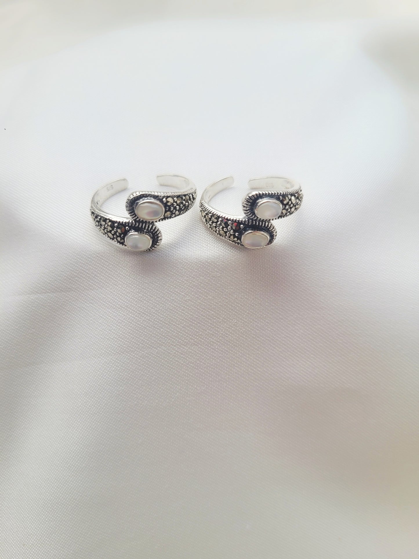 Marcasite Royal Pearl Wrap Toe Rings 92.5 Silver - Pair