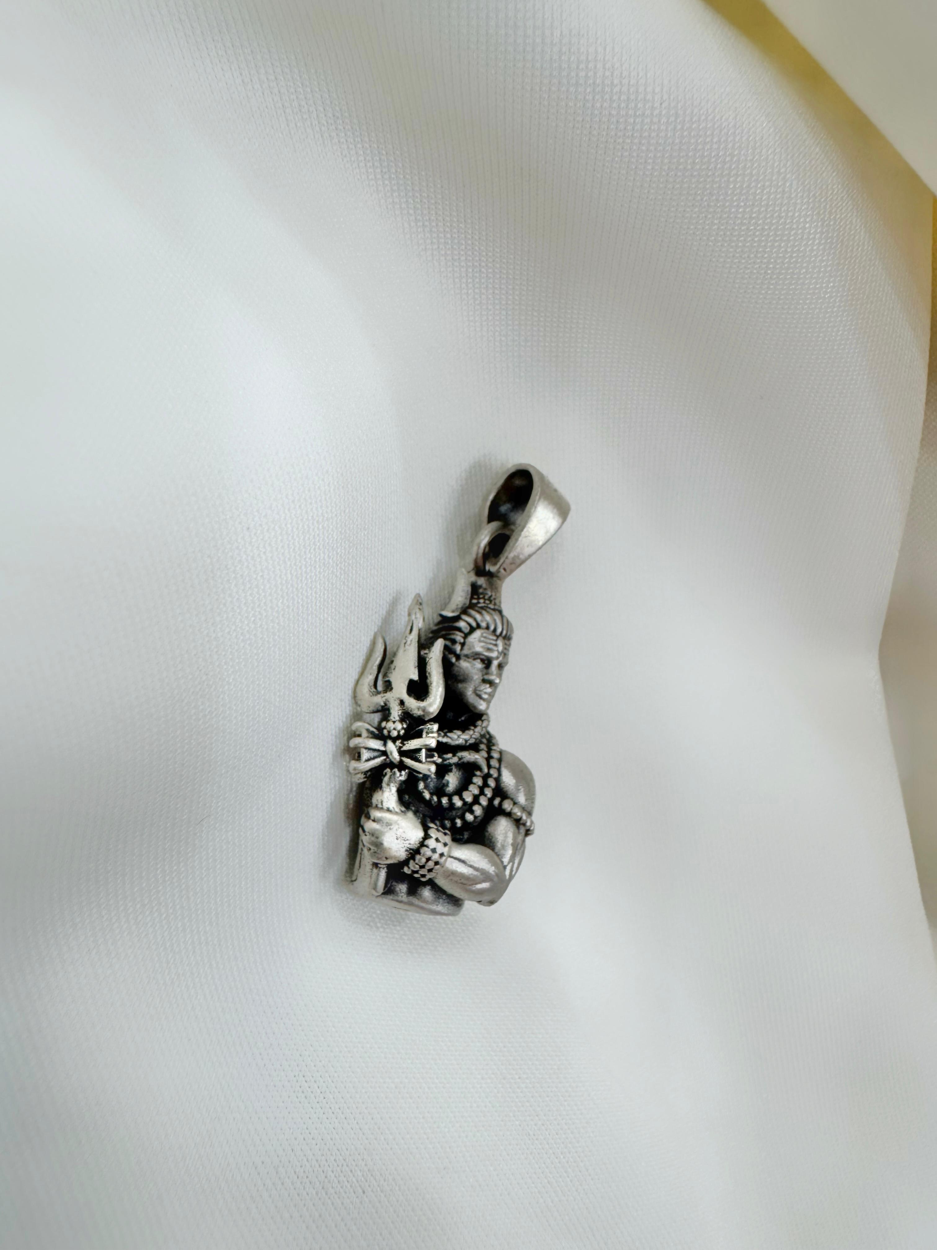 Shambhu 92.5 Silver Handcrafted Pendant (With or Without Chain)