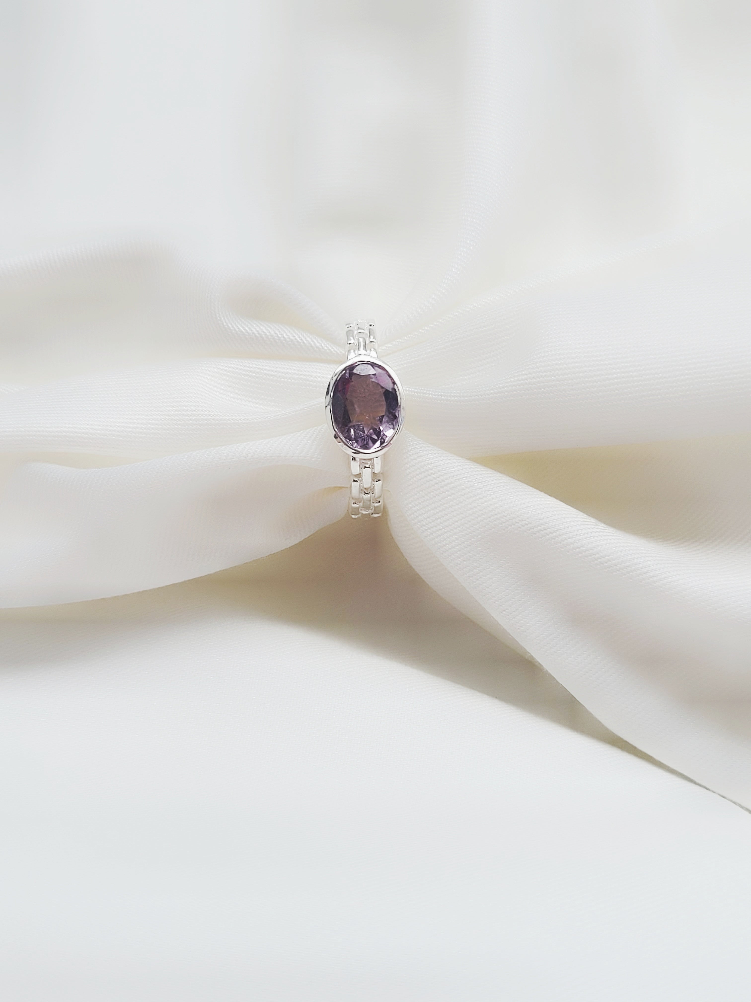 Amethyst Chain Light 92.5 Silver Handcrafted Ring