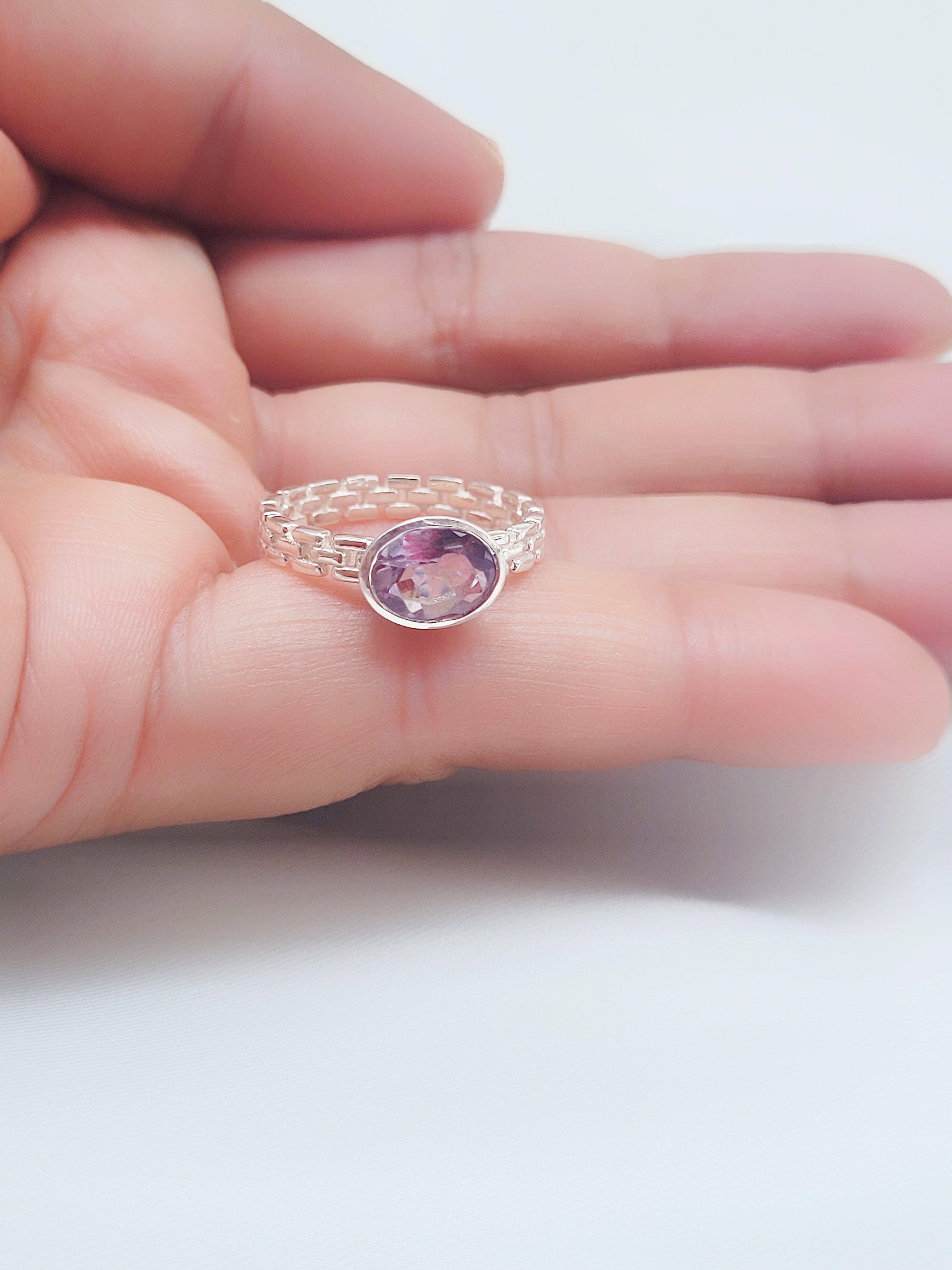 Amethyst Chain Light 92.5 Silver Handcrafted Ring