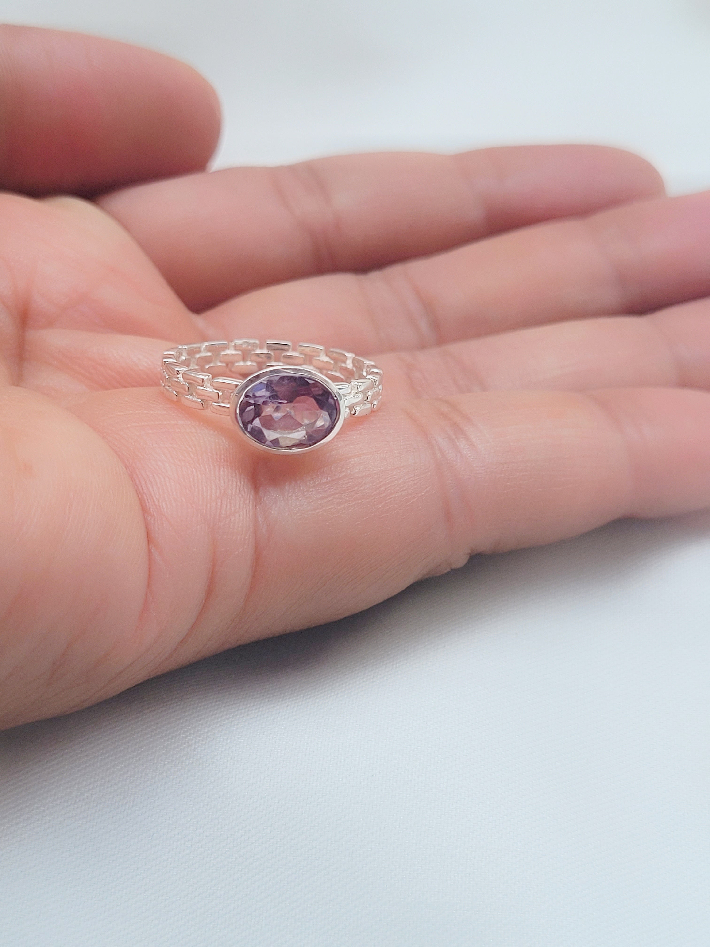 Amethyst Chain Light 92.5 Silver Handcrafted Ring