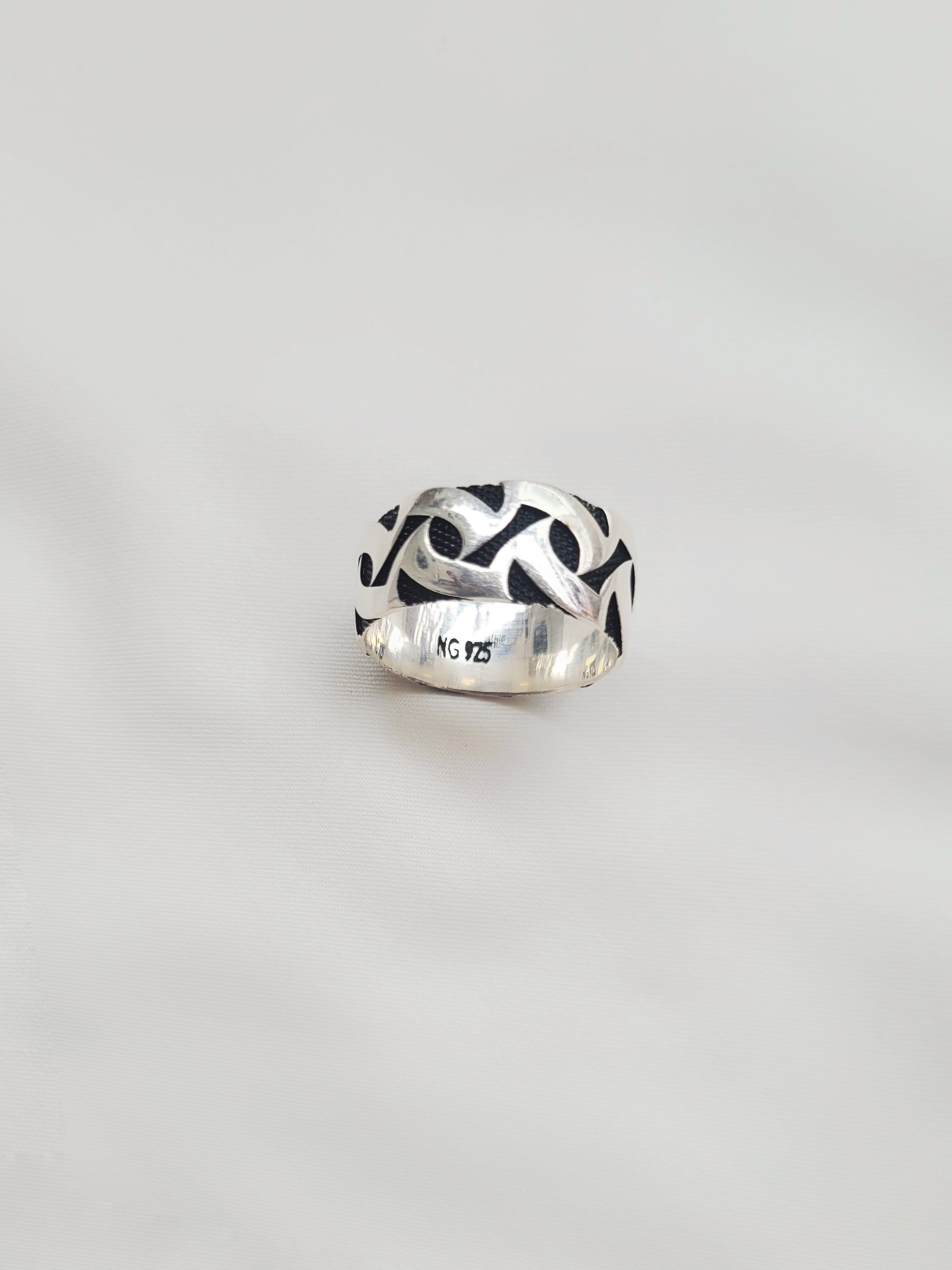 Shadow Wave Band 92.5 Silver Handcrafted Men’s Ring