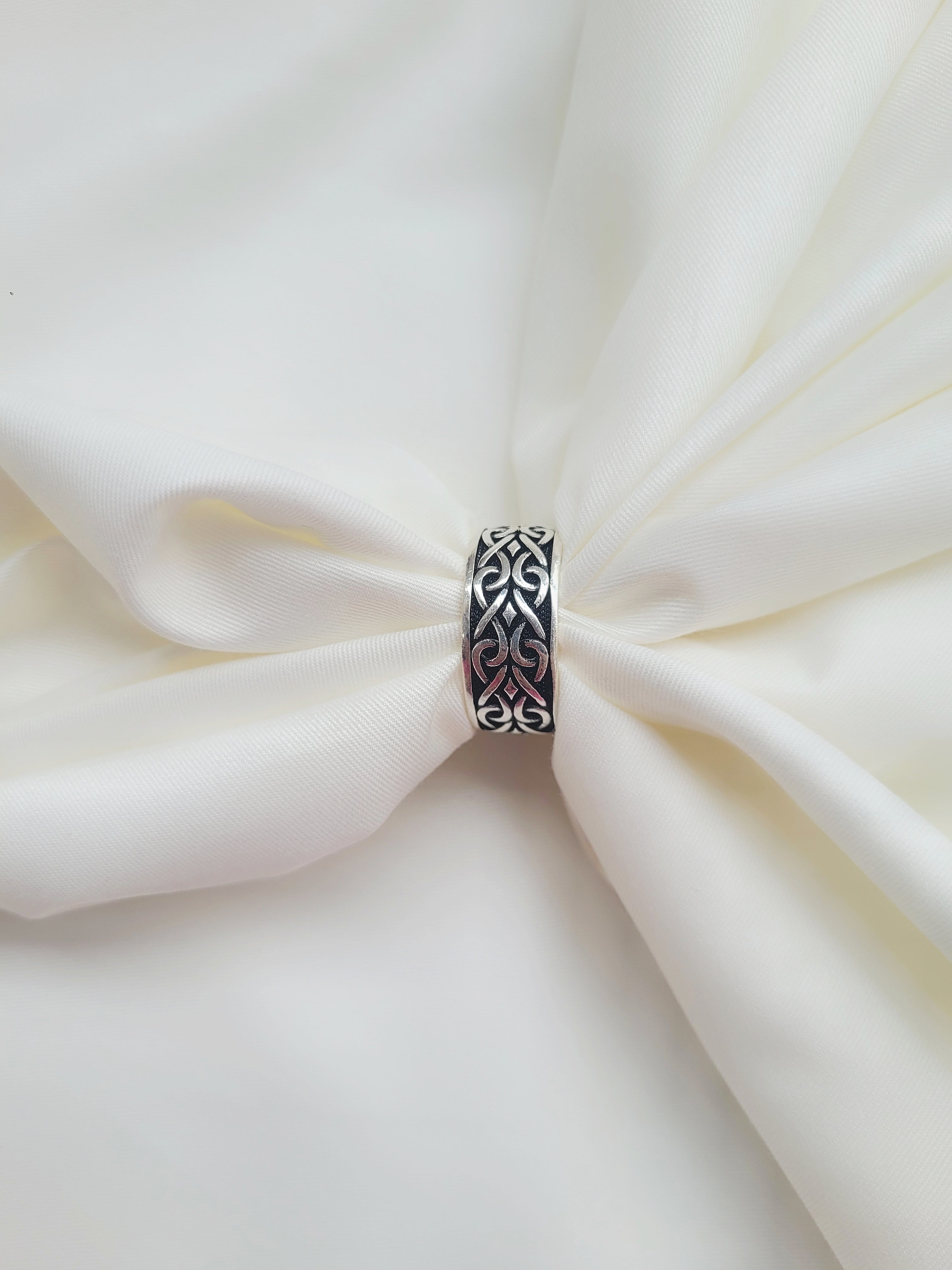 Echo Wave Band 92.5 Silver Handcrafted Ring