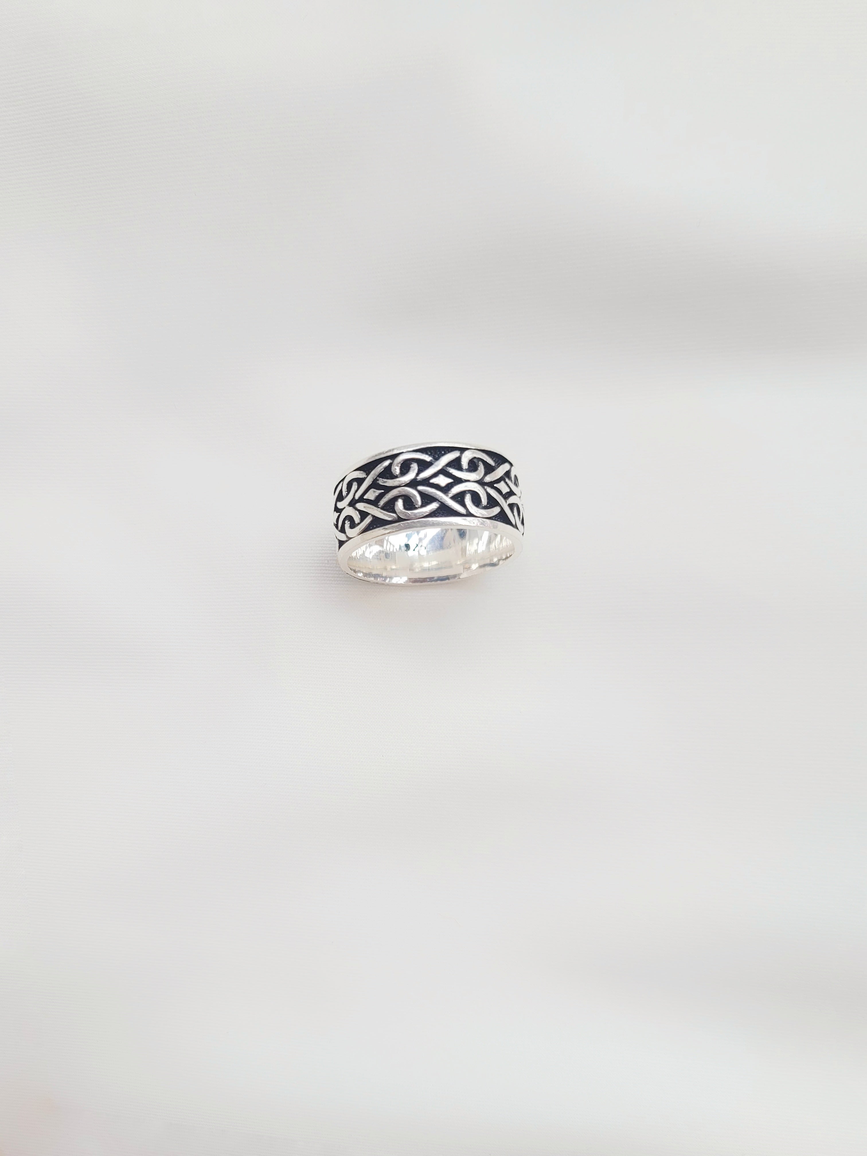 Echo Wave Band 92.5 Silver Handcrafted Ring