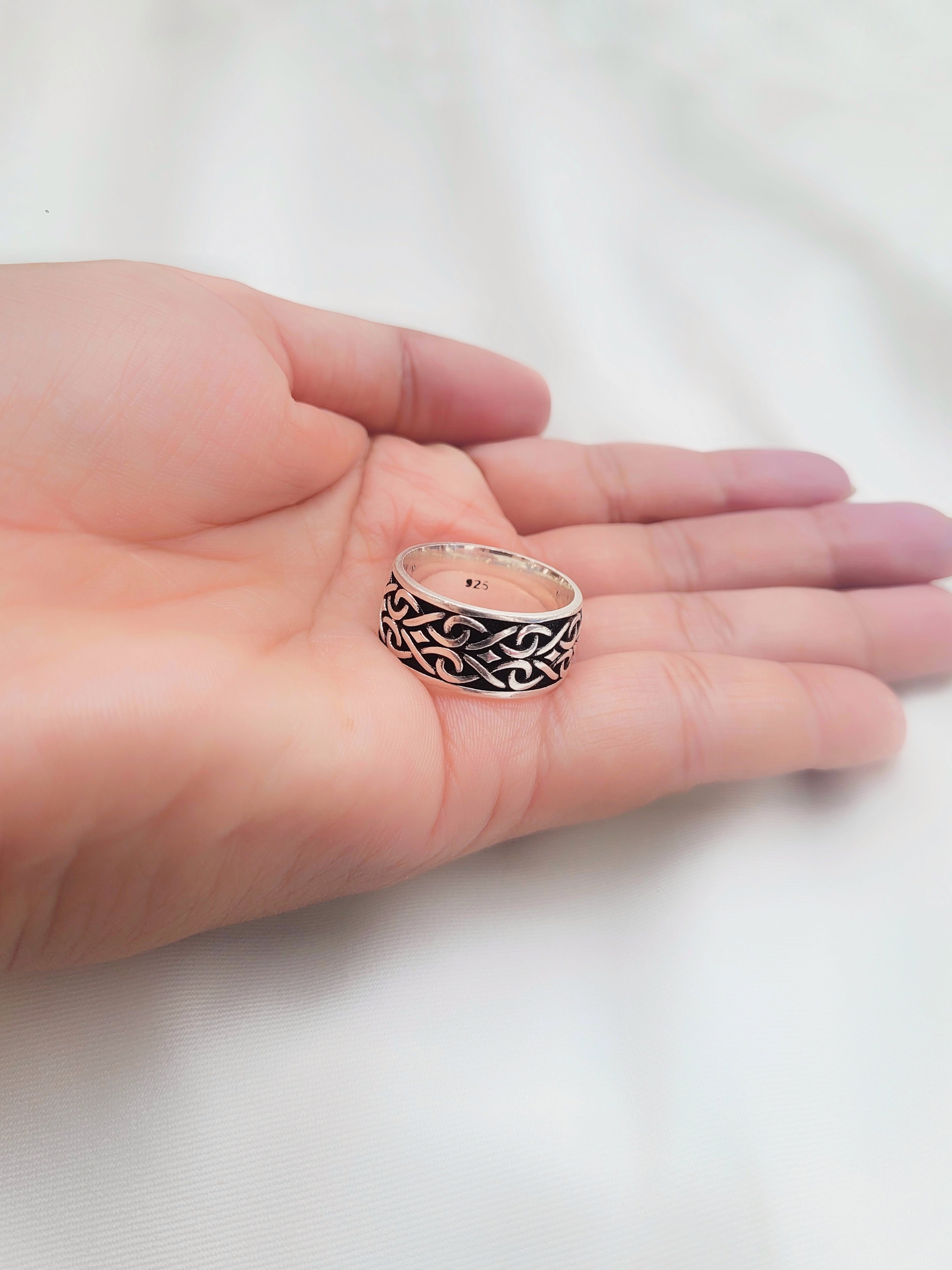 Echo Wave Band 92.5 Silver Handcrafted Ring