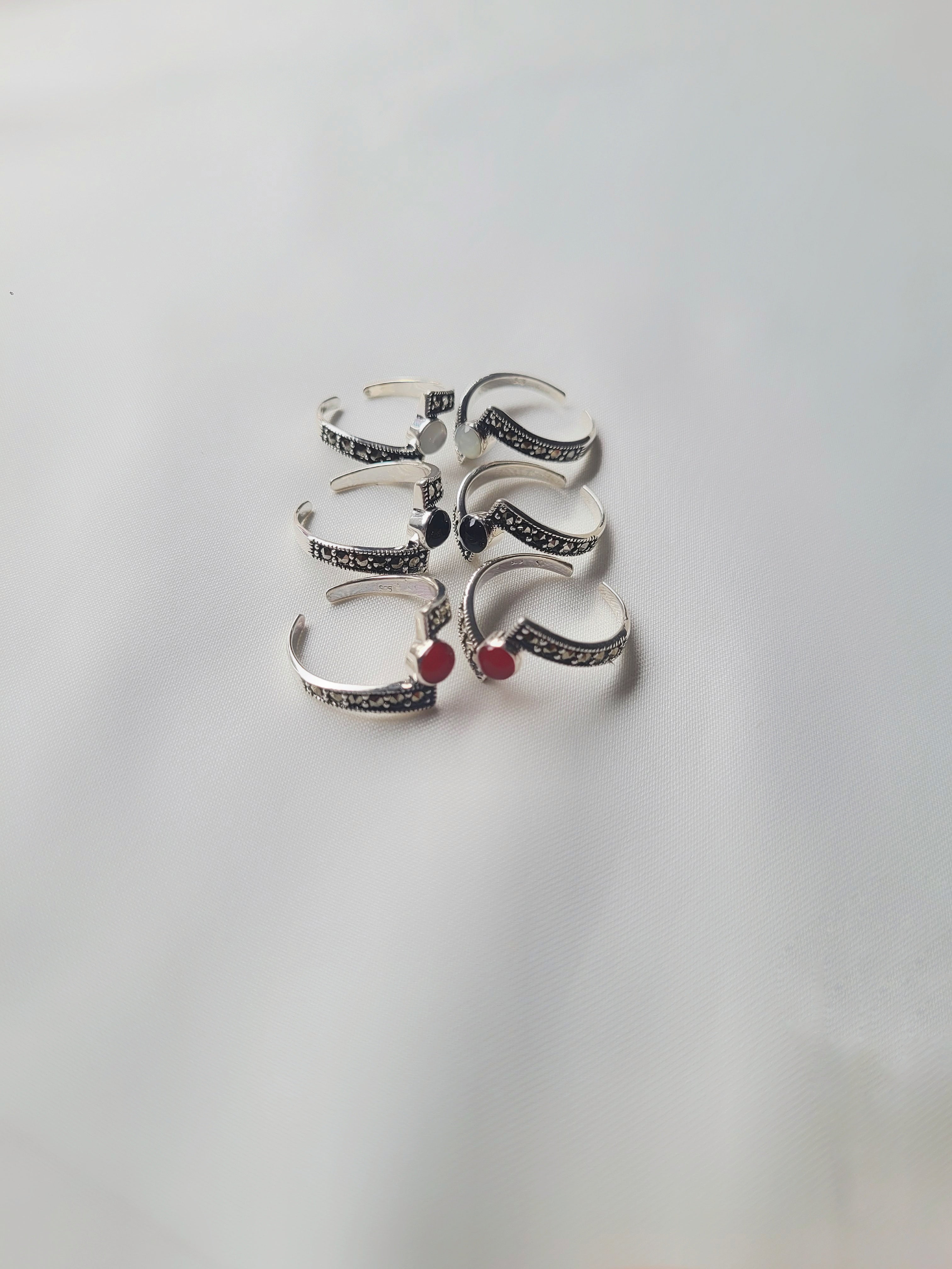 Marcasite Onyx Royal Wing Toe Rings 92.5 Silver - Pair