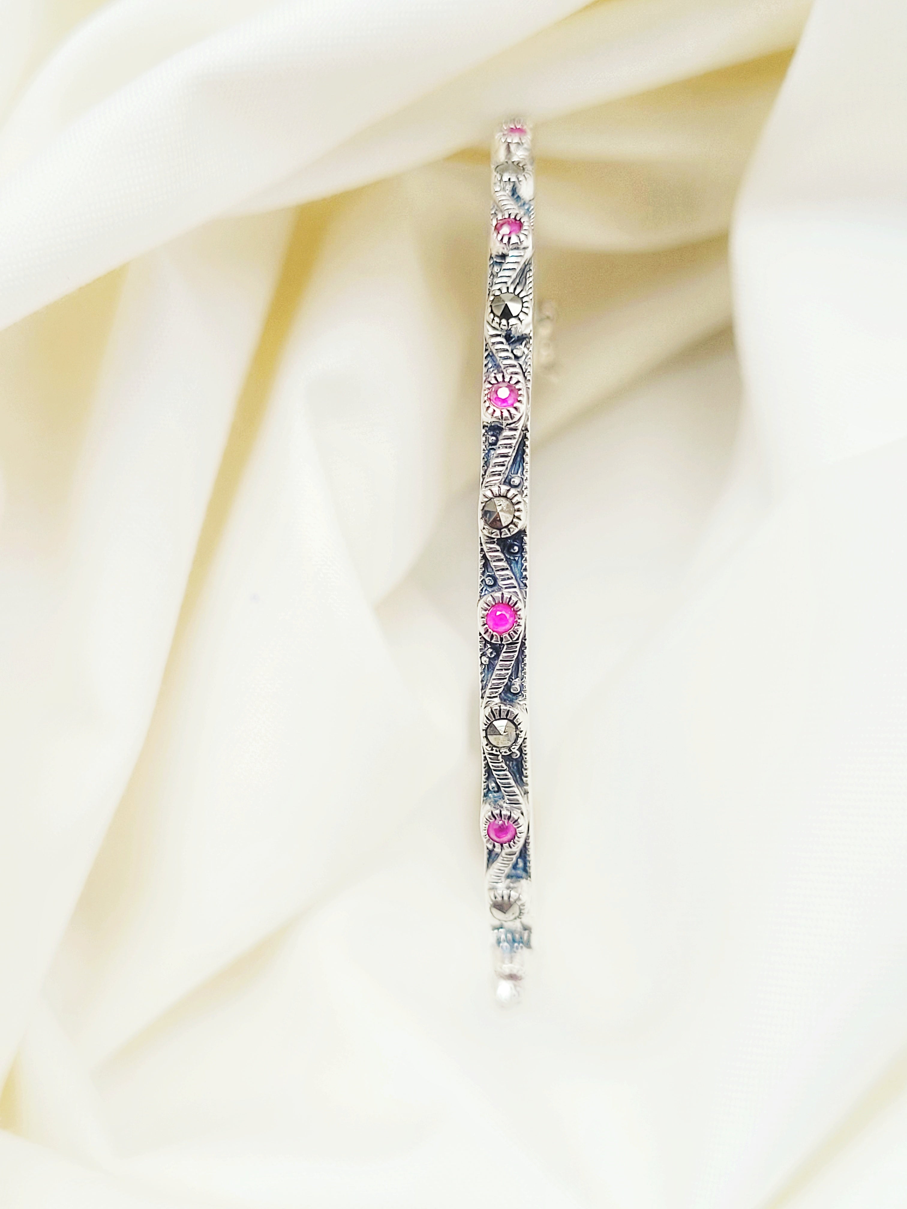 Marcasite Vintage Elegant Pink Stone Openable Bracelet 92.5 Silver