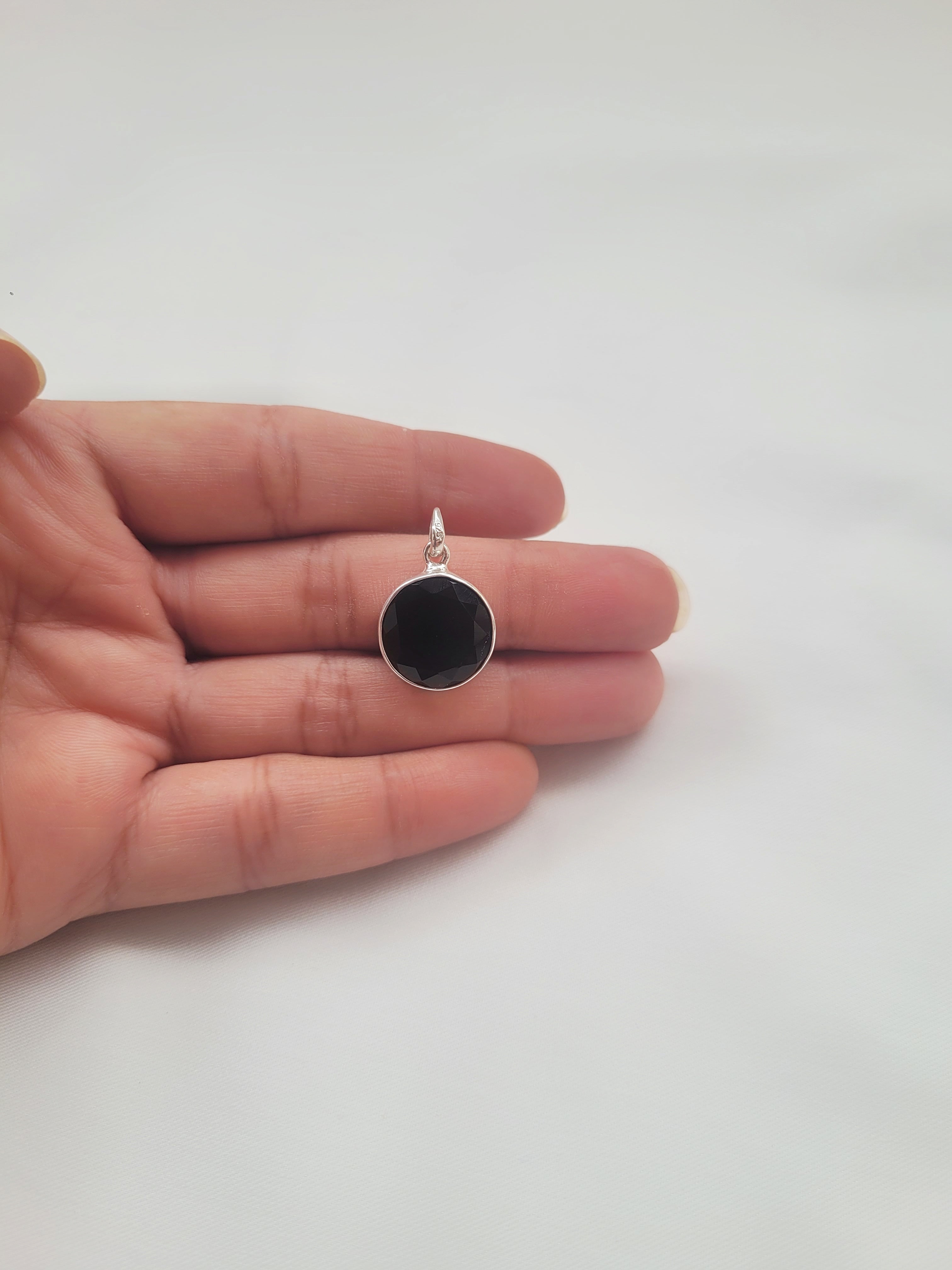 Disc Black Onyx 92.5 Silver Pendant (Without Chain)