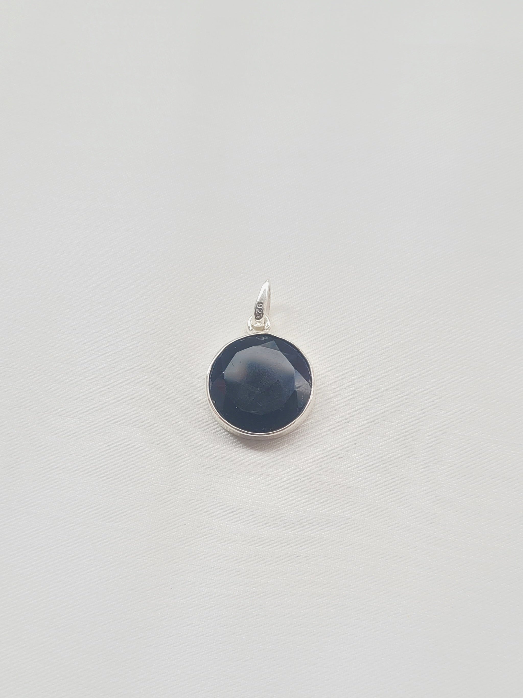 Disc Black Onyx 92.5 Silver Pendant (Without Chain)