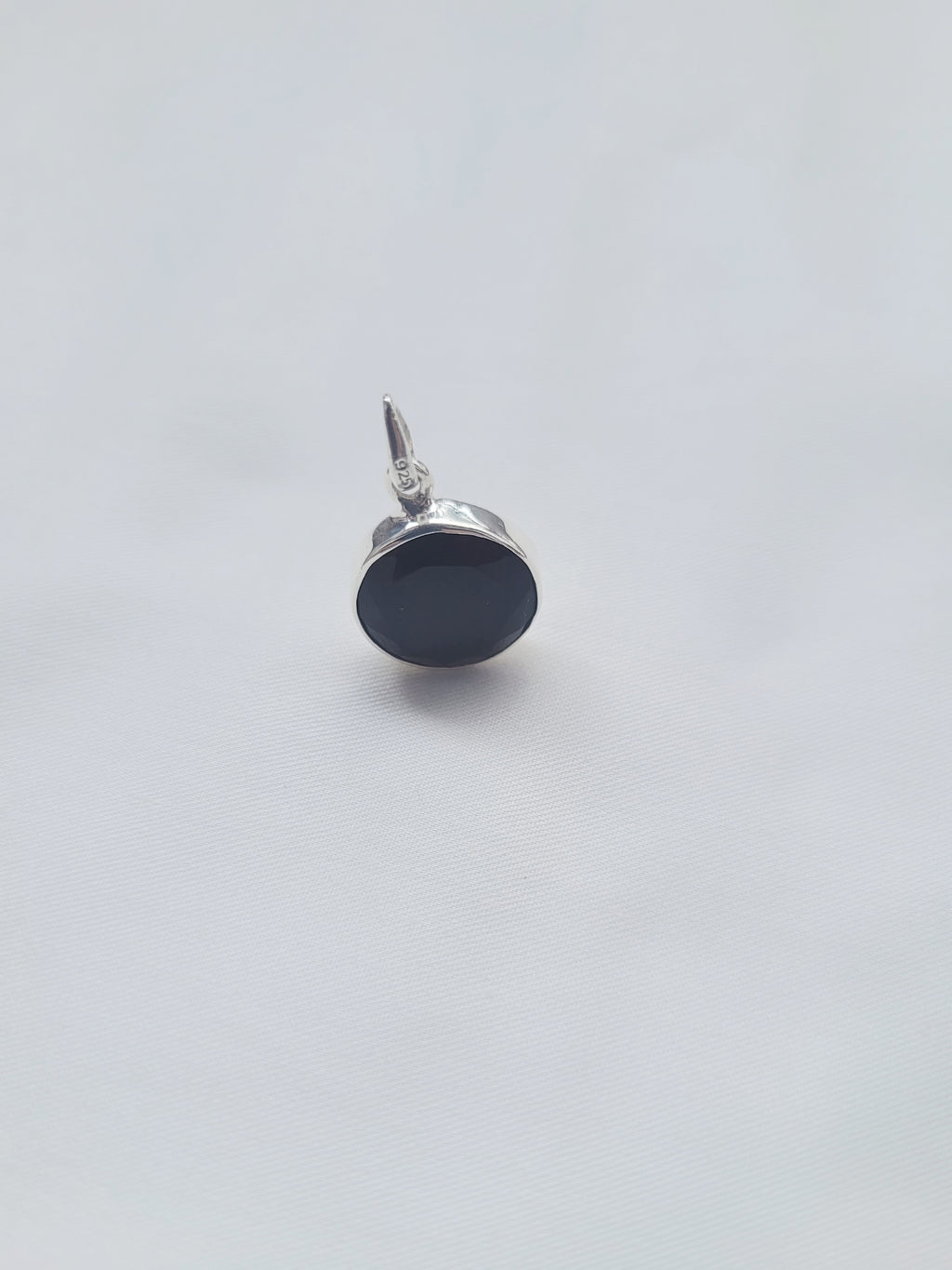 Disc Black Onyx 92.5 Silver Pendant (Without Chain)