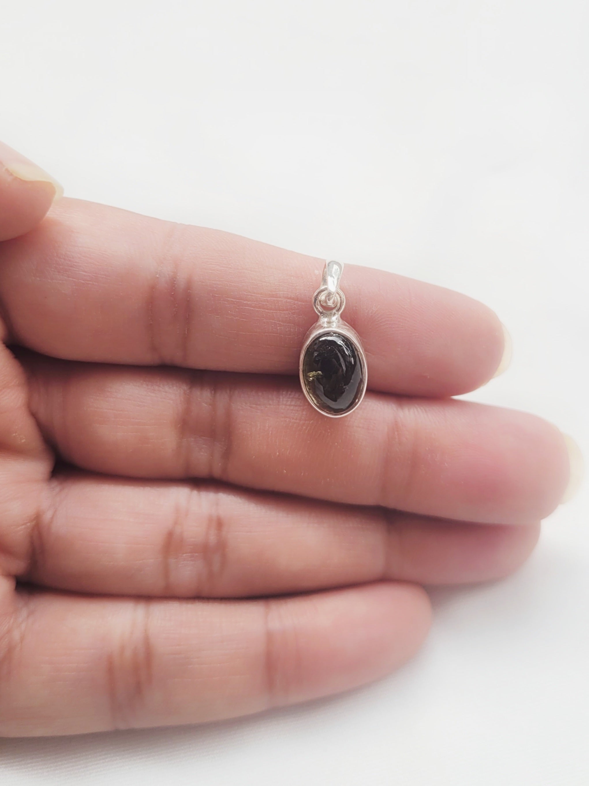 Oval Shaped Stone 92.5 Silver Pendant (Without Chain)
