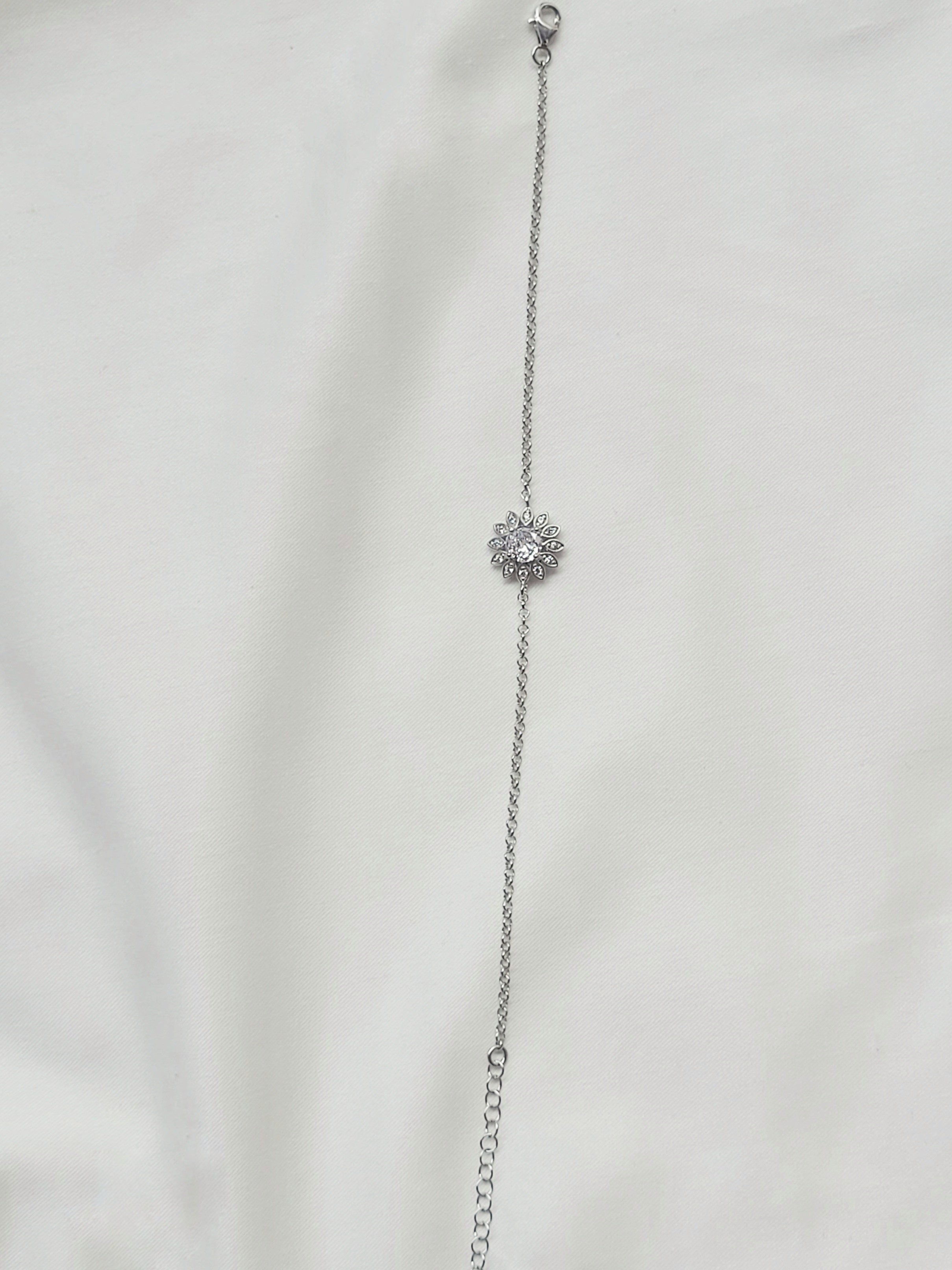 Eira Sunflower – Minimalistic 92.5 Silver Flower Bracelet