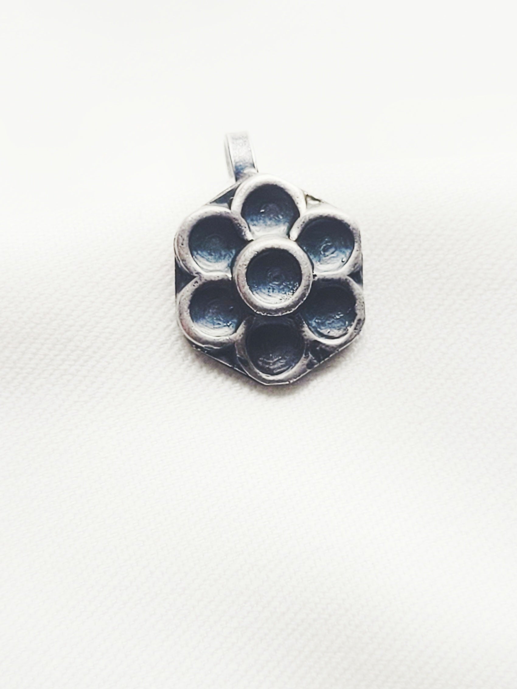 Prabha Mandal Oxidised - Clip On 92.5 Silver Nosepin