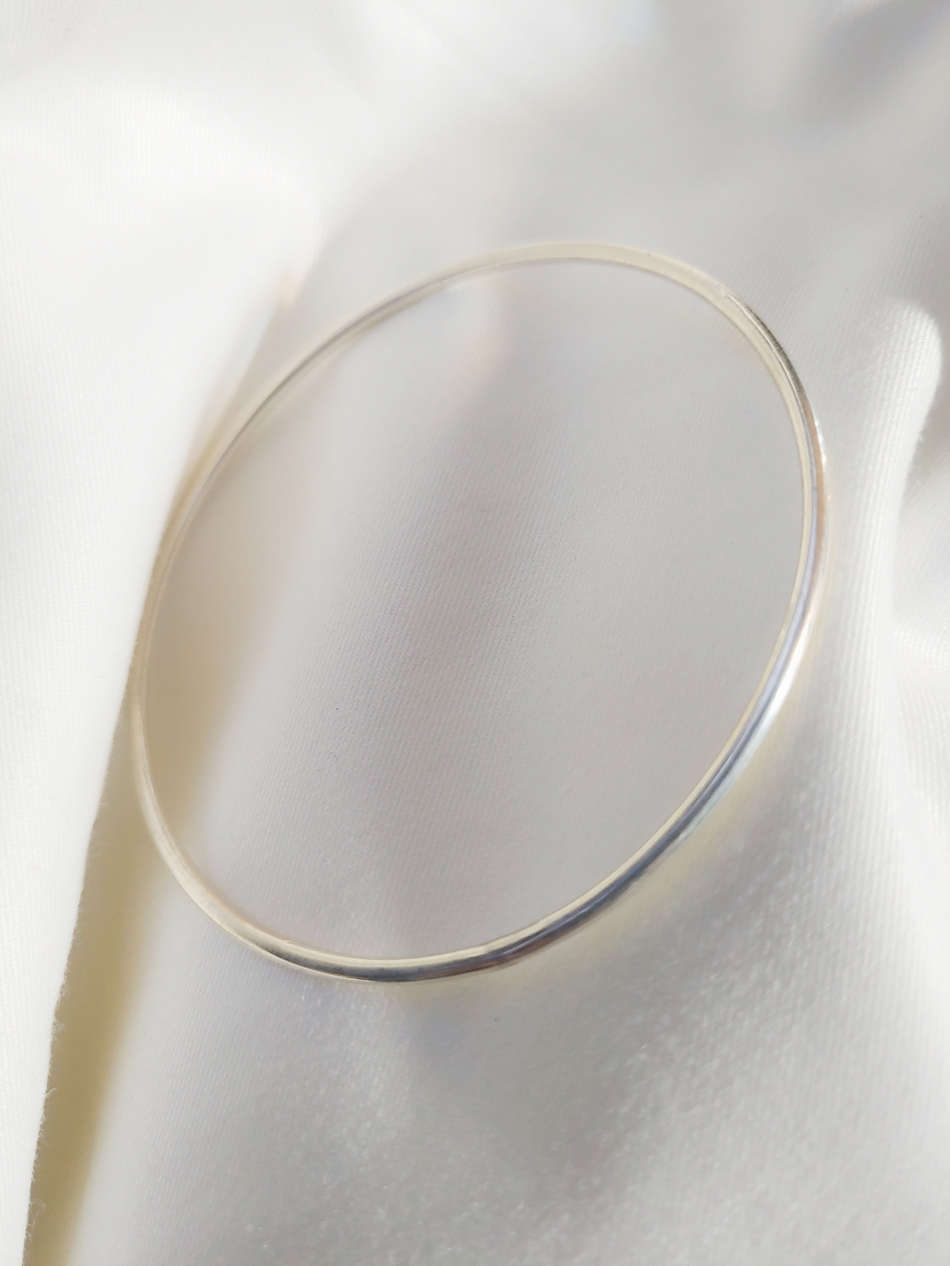 Sleek Shine 92.5 Silver Plain Bangle - Single