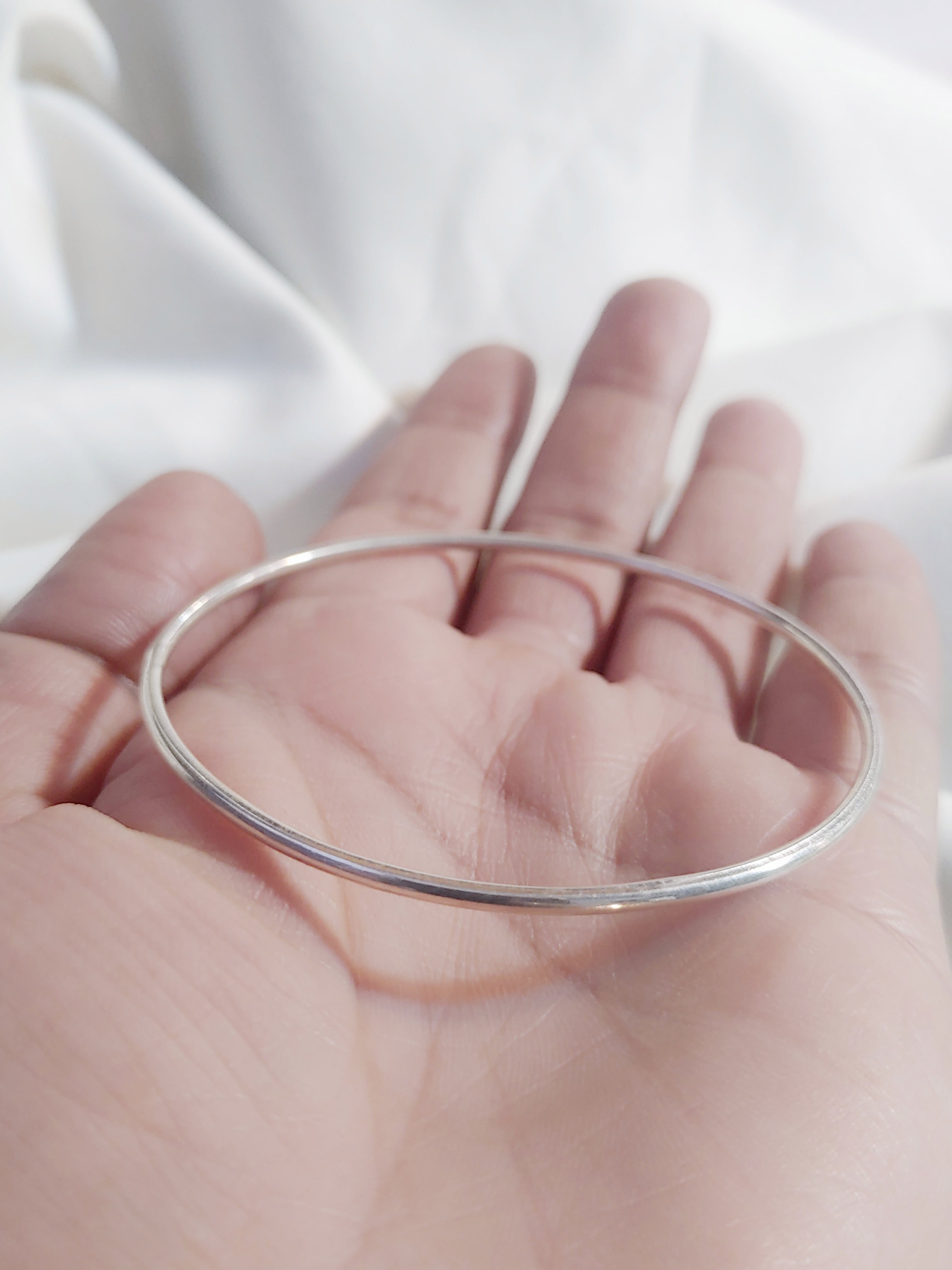 Sleek Shine 92.5 Silver Plain Bangle - Single