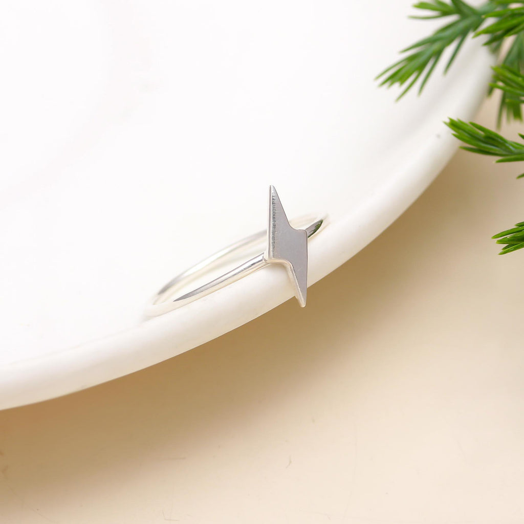 92.5 Silver Thunderbolt Minimalistic Ring
