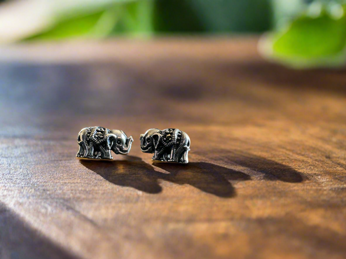 Silver 92.5 Small Elephant Earrings