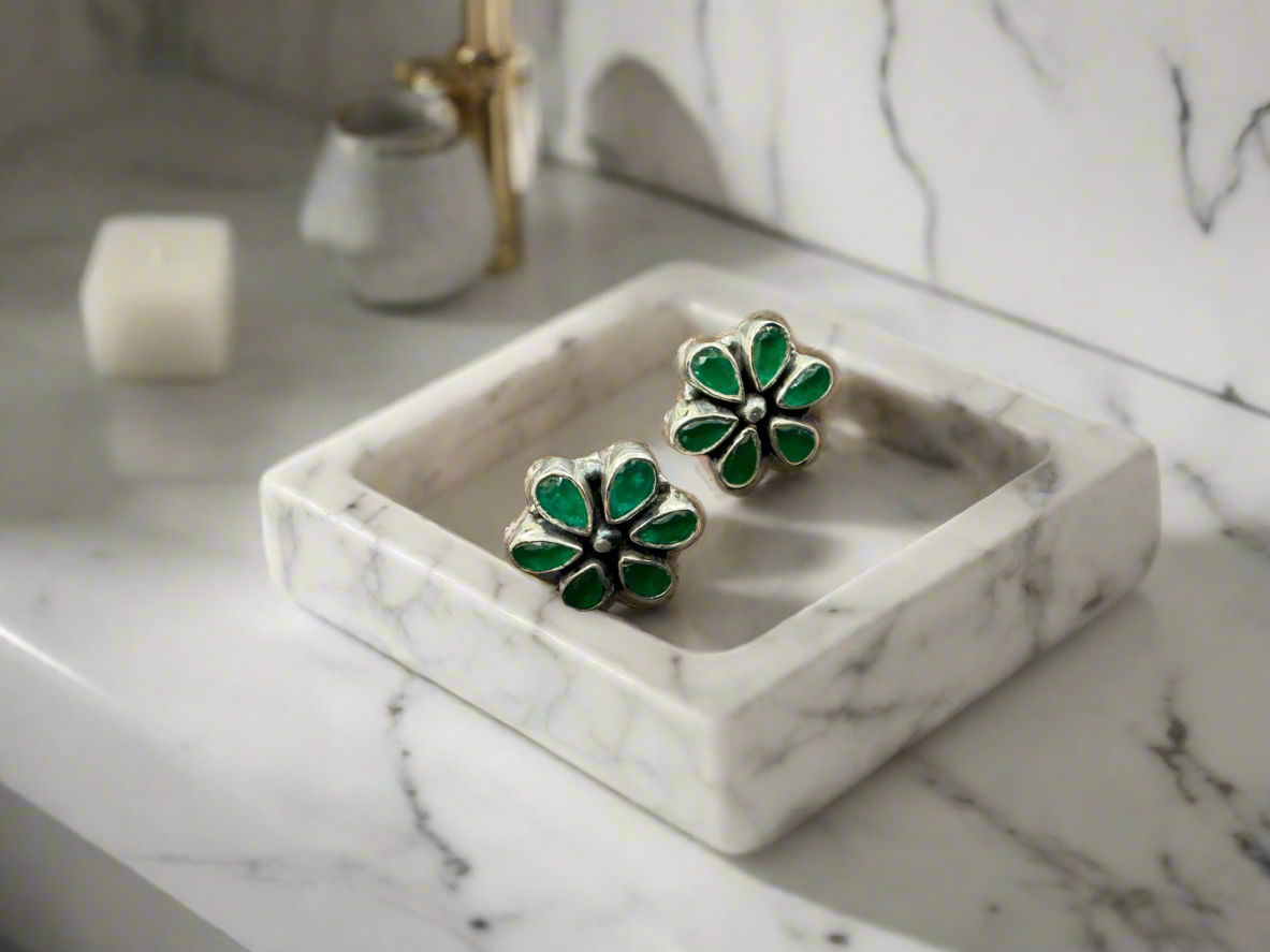 92.5 Silver Green Round Earrings