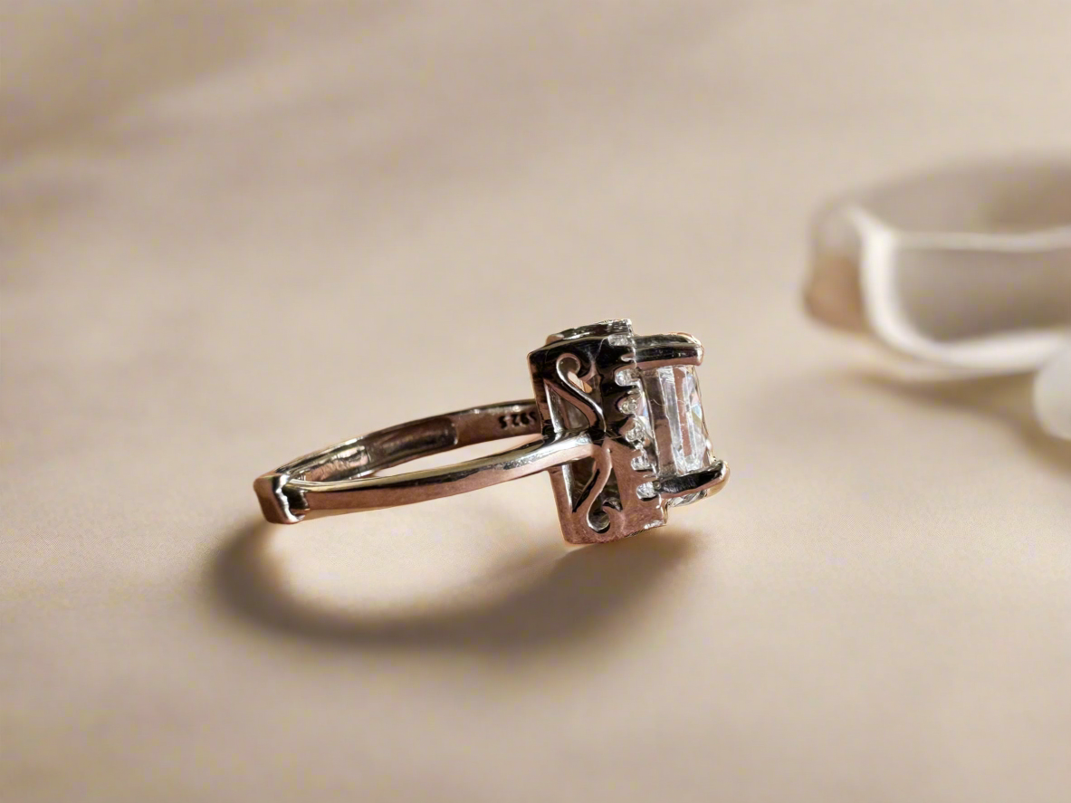 92.5 Silver Ring With Square Stone (Adjustable Size)