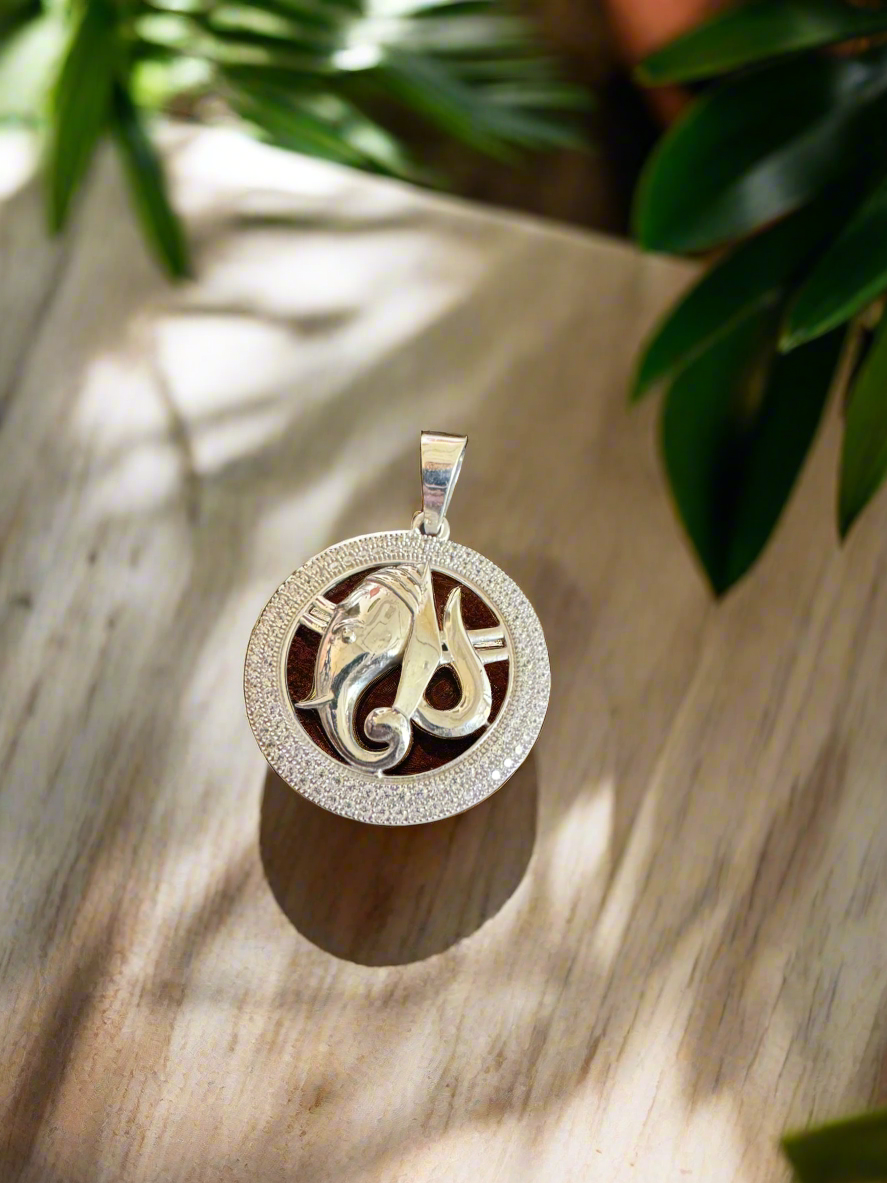 Silver Unisex Ganesha Pendant 92.5 (Without Chain)