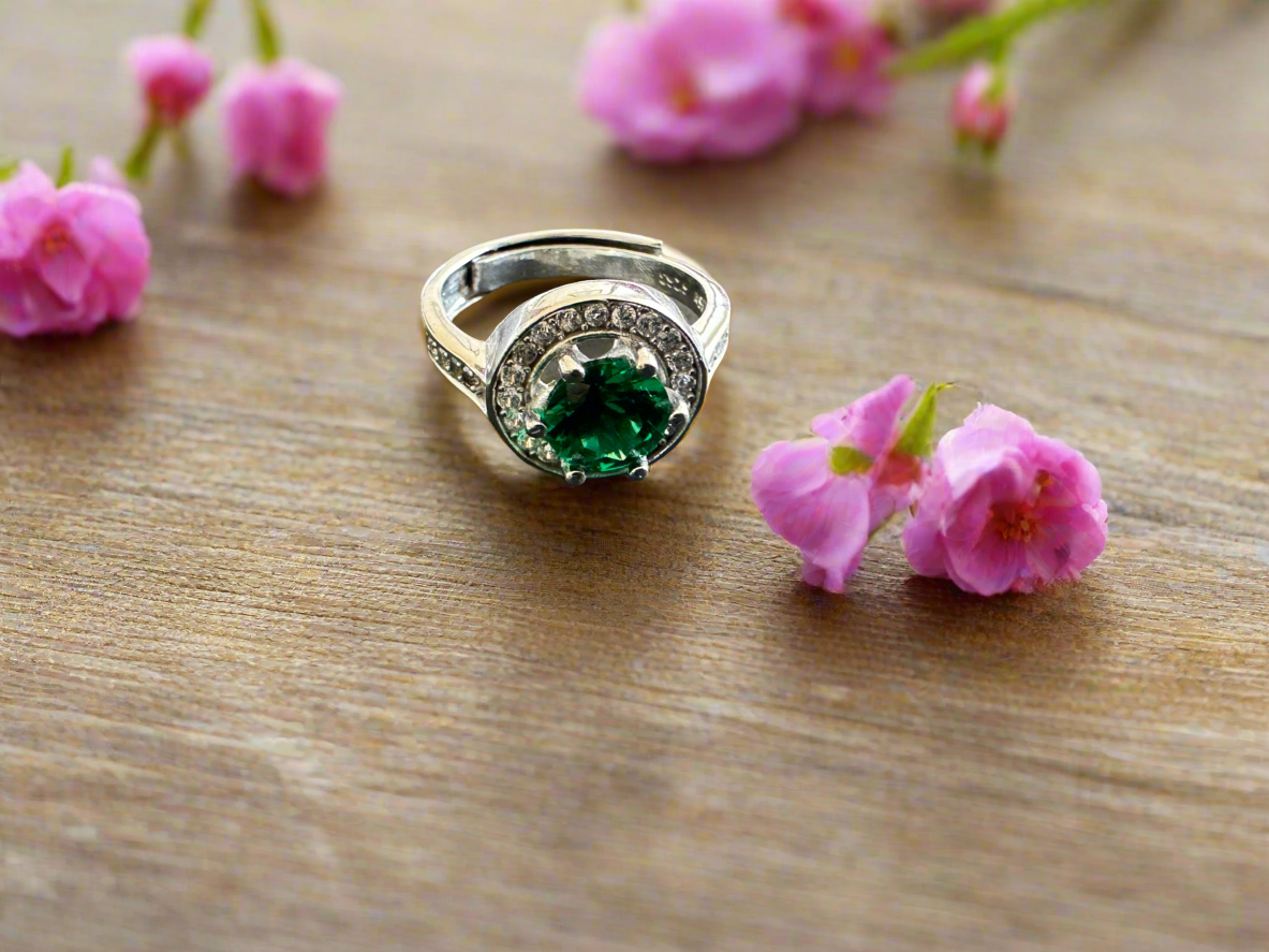 92.5 Silver Ring With Green Round Stone (Adjustable Size)