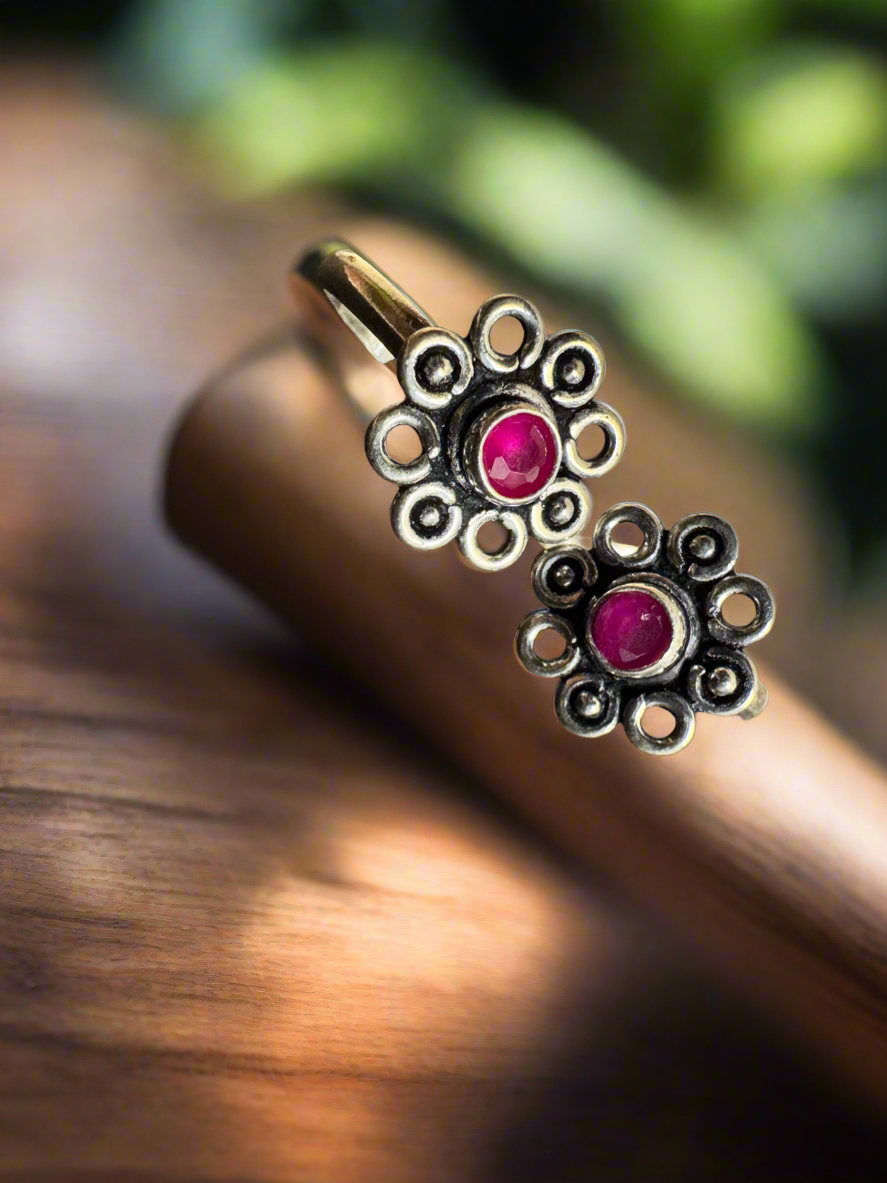 92.5 Silver Oxidised Red and Green Stone Toe Rings - Pair