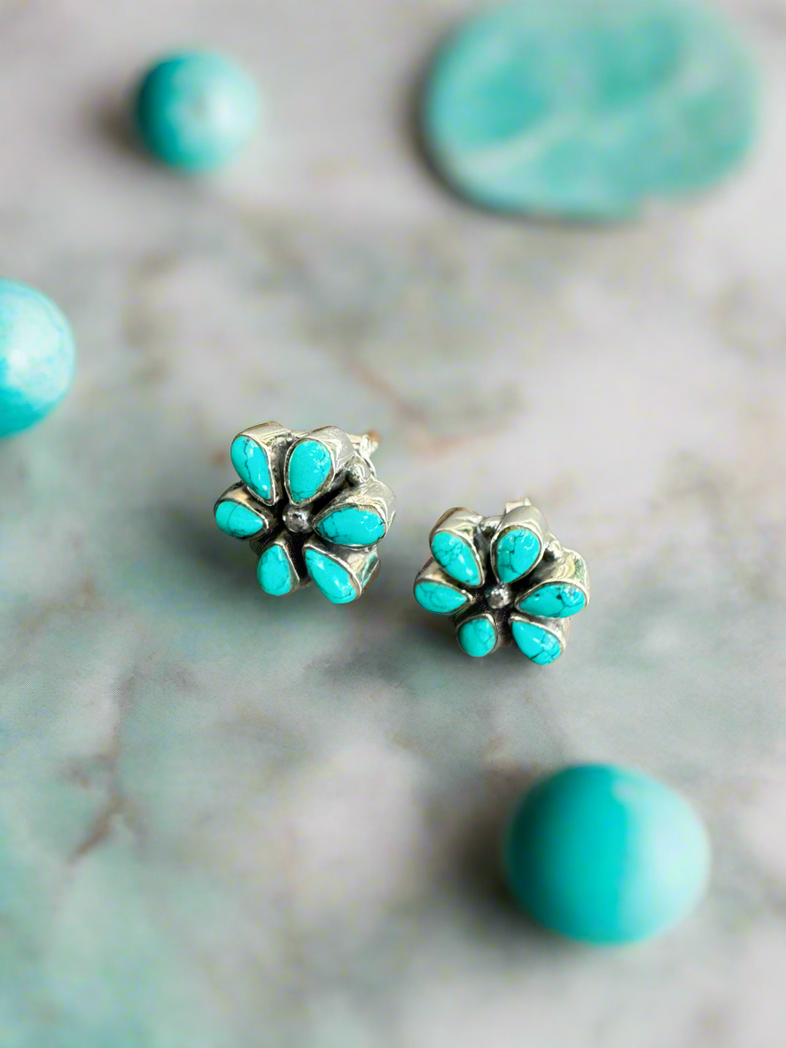 92.5 Silver Turquoise And Pink  Round Earrings