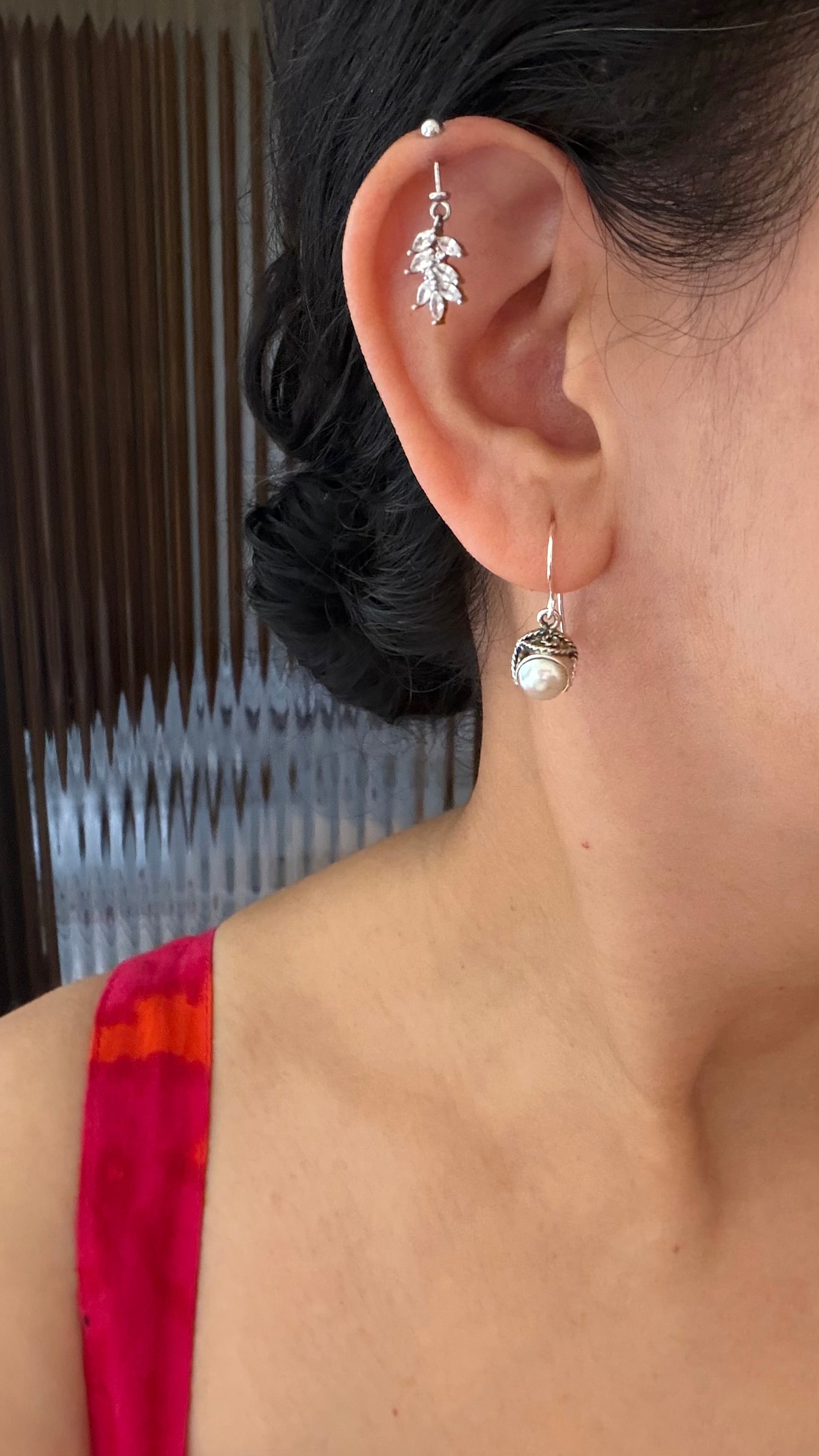 925 Silver White Pearl Classic Mini Hanging Earrings