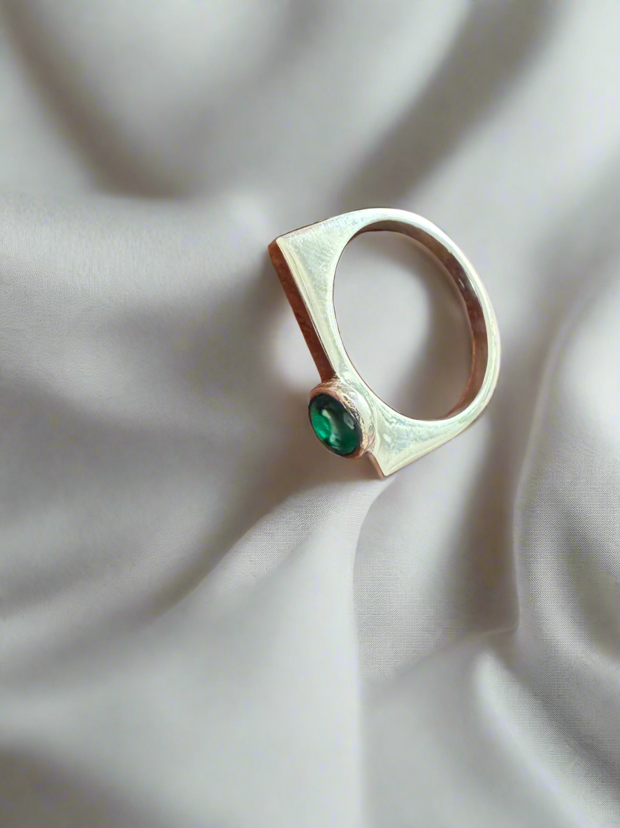 Sach - Flat Top Ring With Green Stone 92.5 Silver Ring