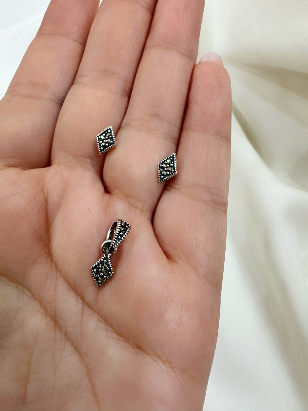 Noorpatra – Diamond Shape Marcasite 92.5 Silver Earrings & Pendant Set