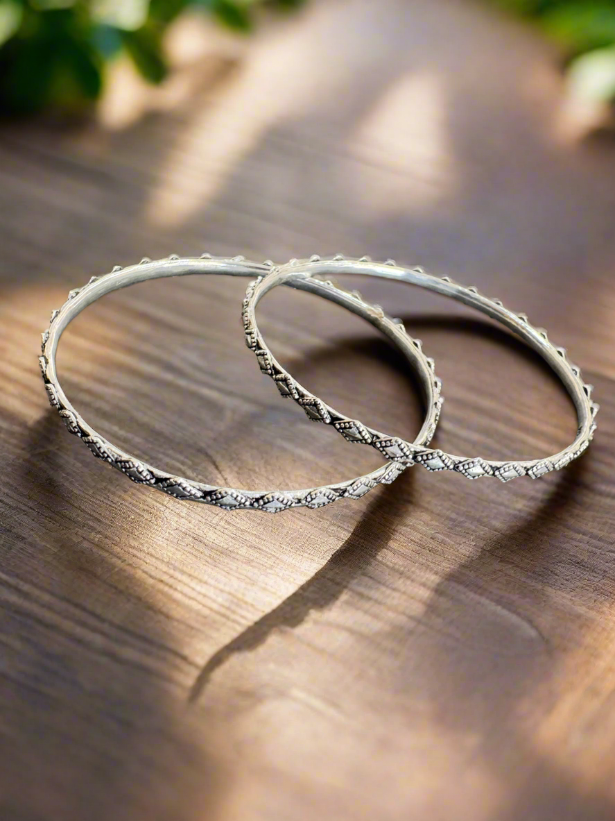 Sleek Antique 92.5 Silver Bangles - Pair