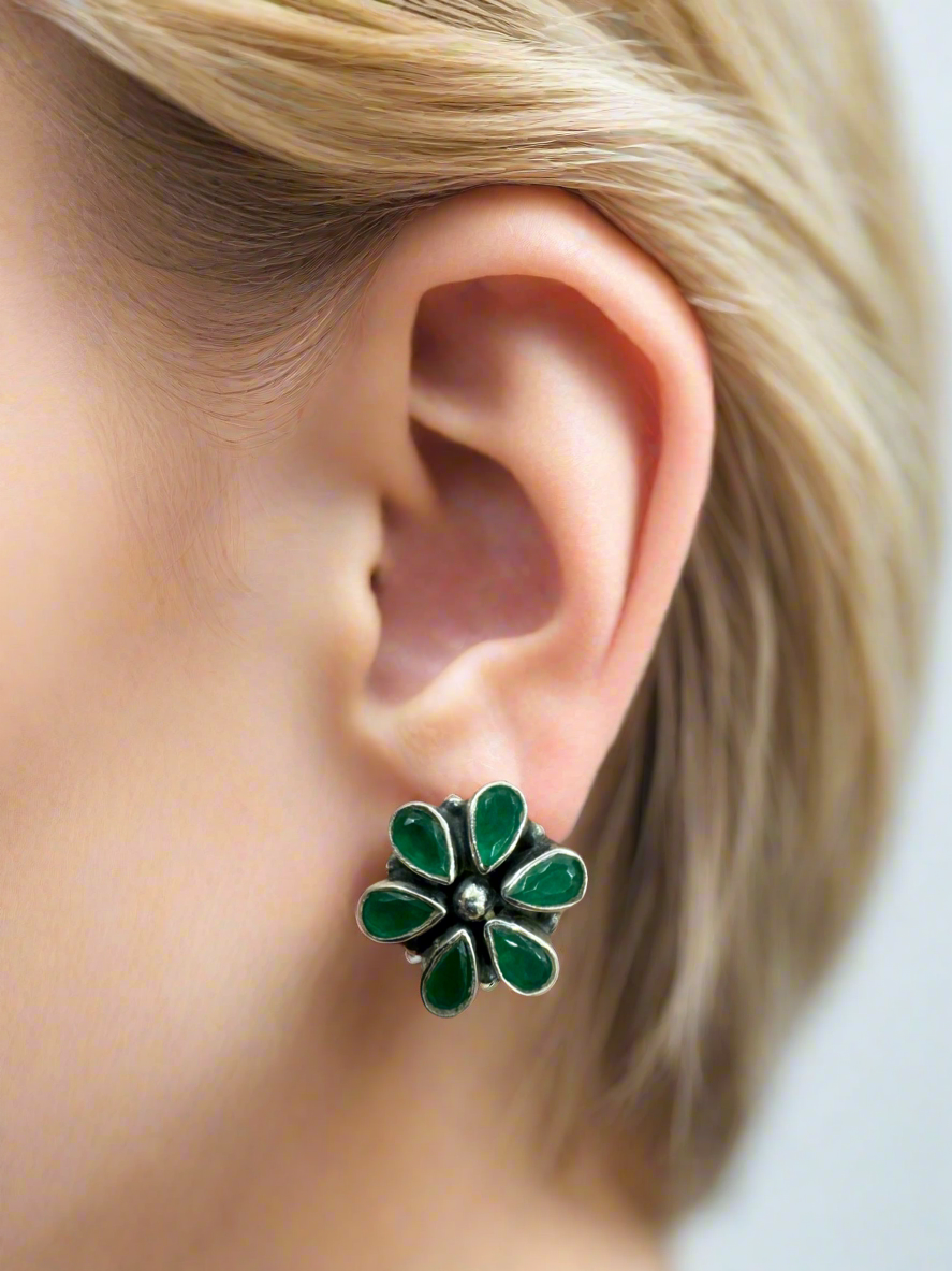 92.5 Silver Green Round Earrings
