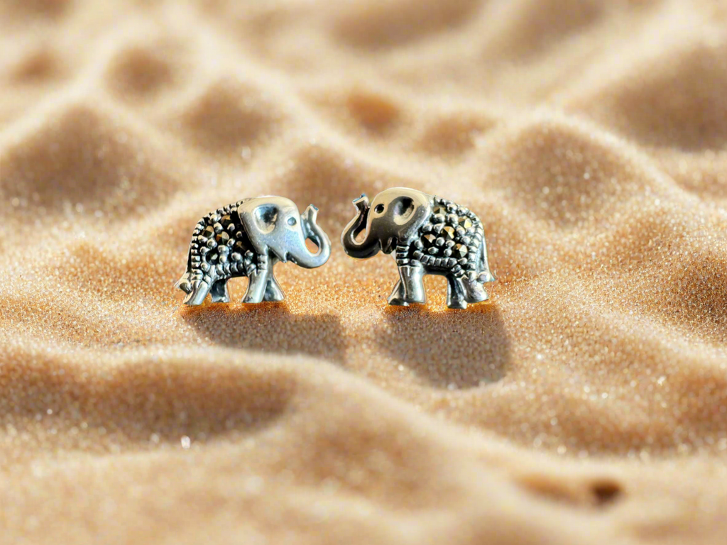 92.5 Silver Small Elephant Earrings