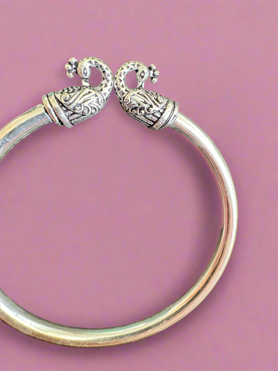 92.5 Antique Silver Peacock Bracelet