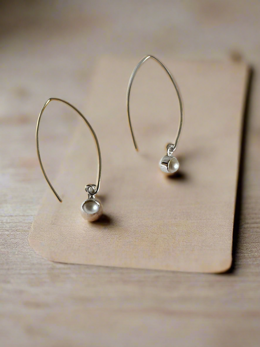 Minimalastic Pearl Arc Drop 92.5 Silver Earrings