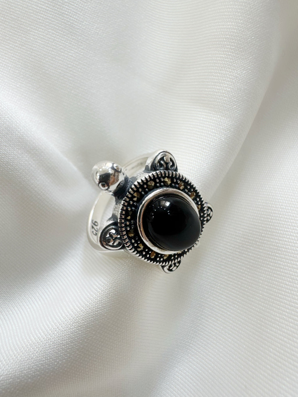 Marcasite Lucky Back 92.5 - Tortoise Ring